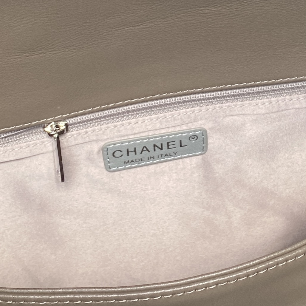 ch*el vintage Gr*ffiti tote airport bag 36x24x12cm
