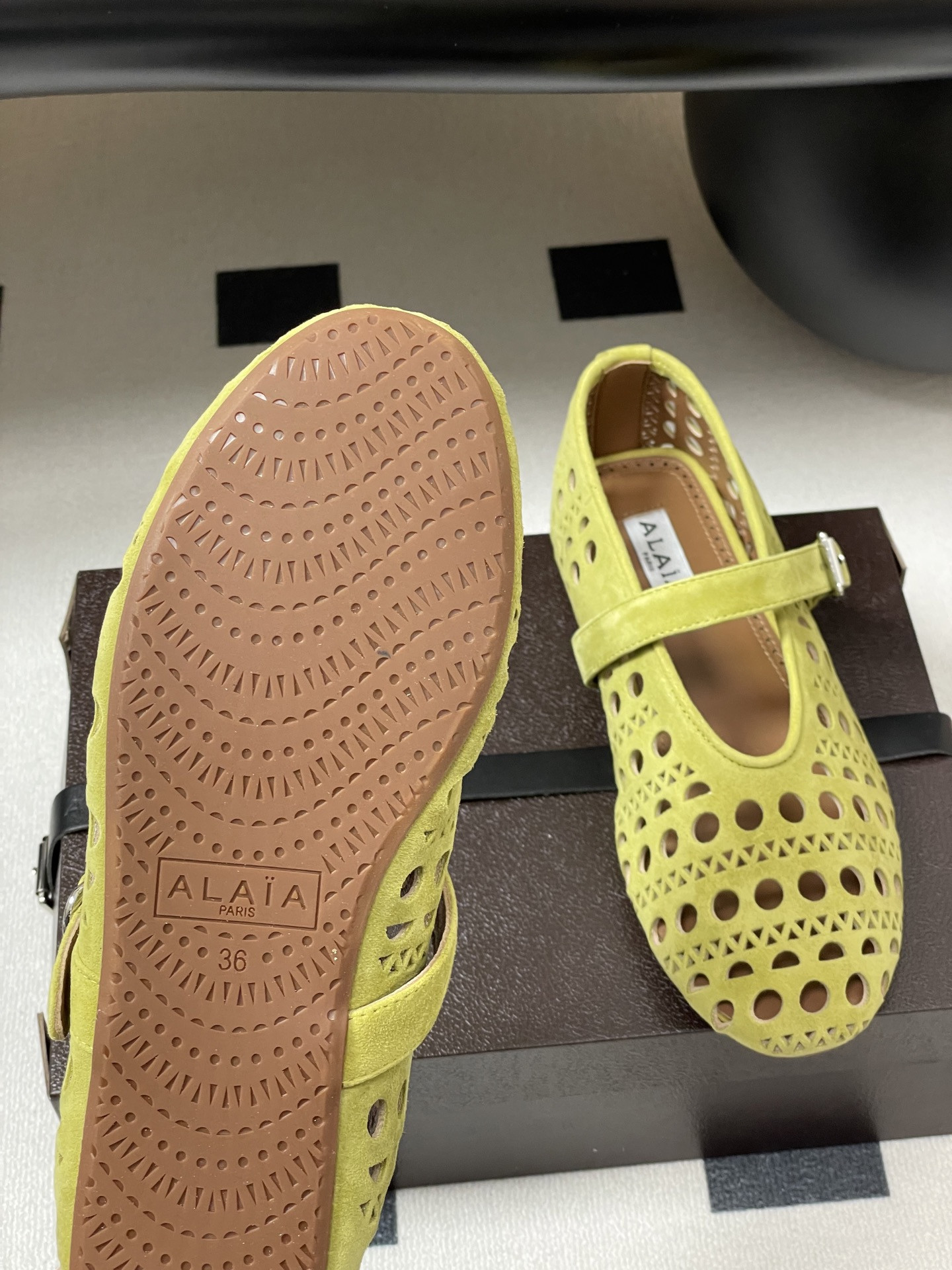 ua alaÏa vienne ballet flats(cusT0mized size 7-10 days production time)