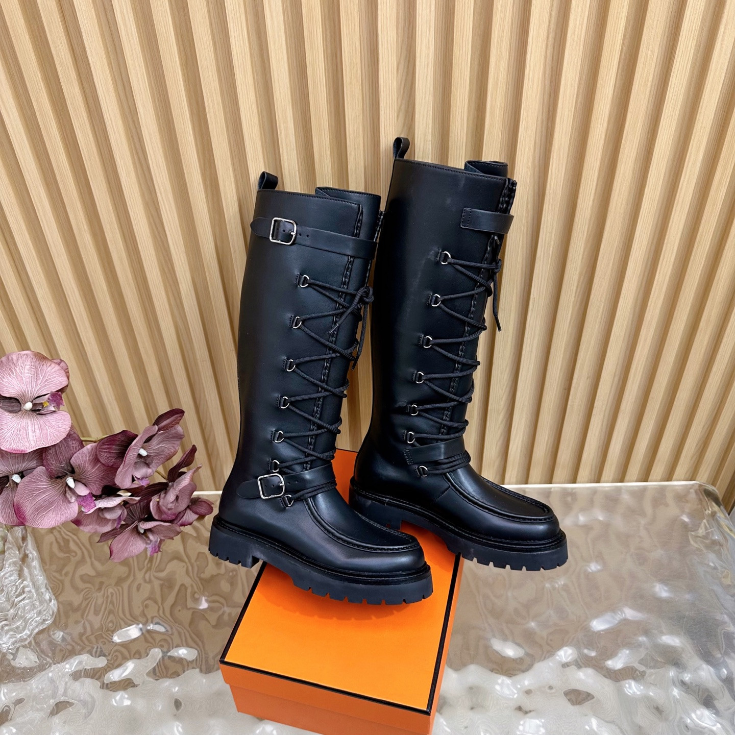 ua H**mes landscape boot