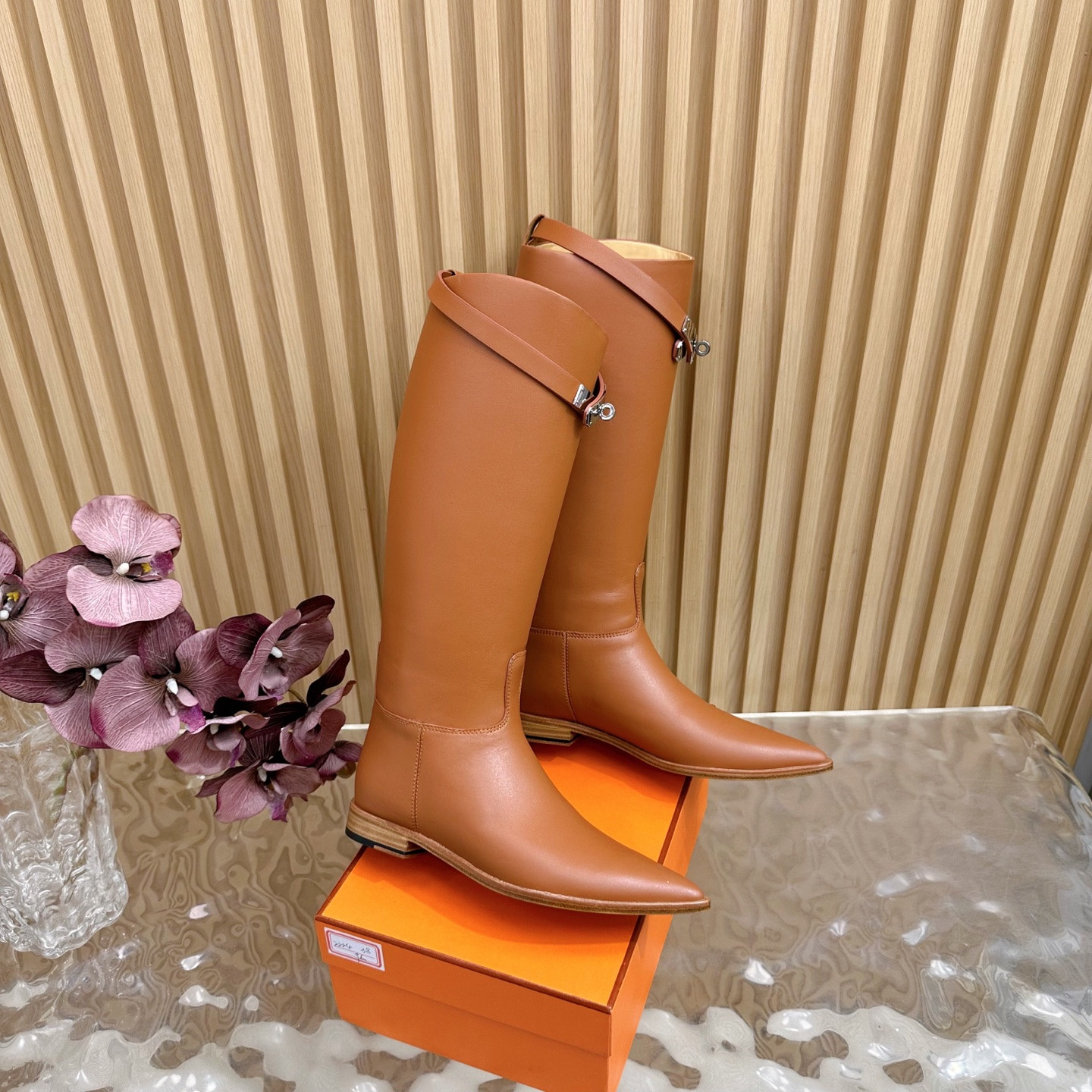 ua H**mes jumping boots