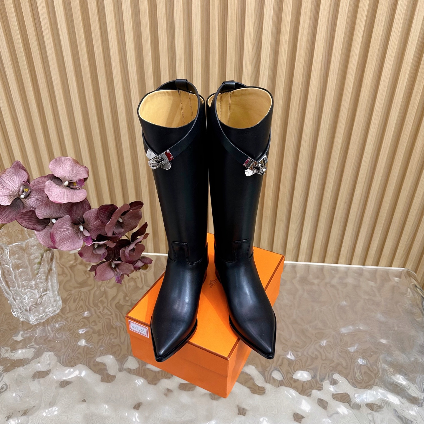 ua H**mes jumping boots