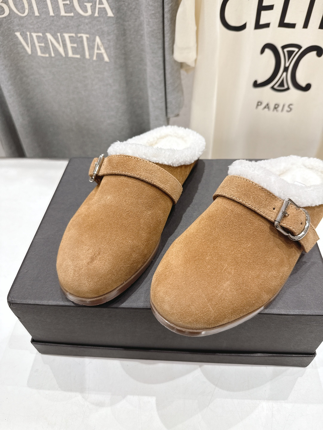 ua A1a1a flat mules