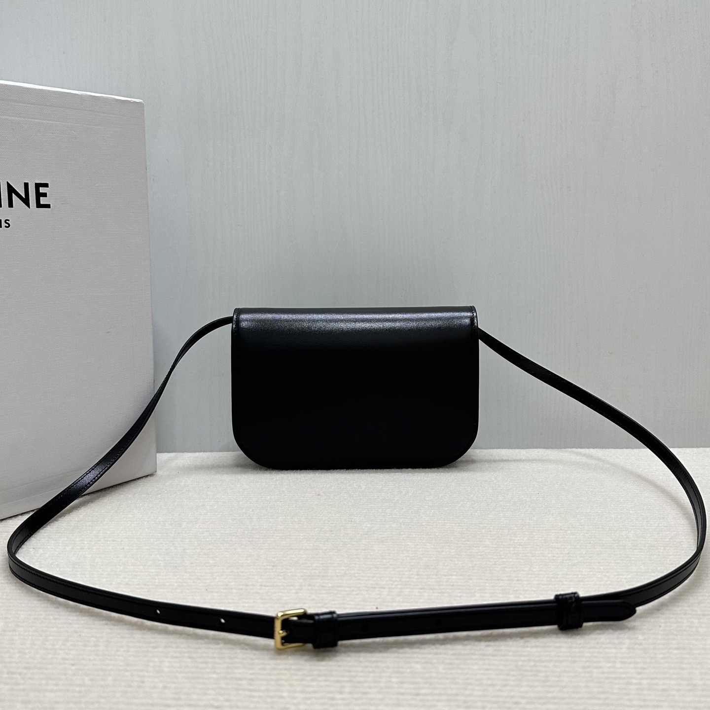 Ce**e duo wallet on strap in shiny calfskin 20x13x6cm