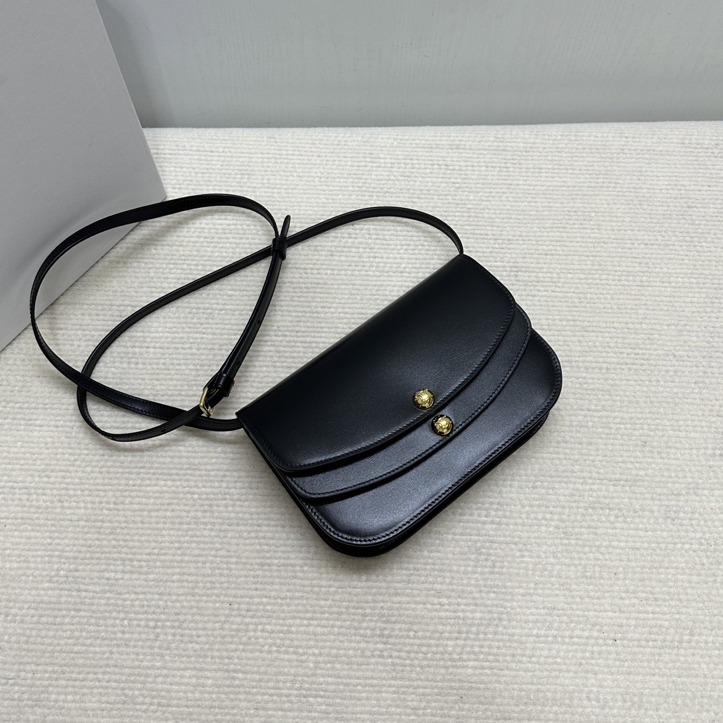 Ce**e duo wallet on strap in shiny calfskin 20x13x6cm