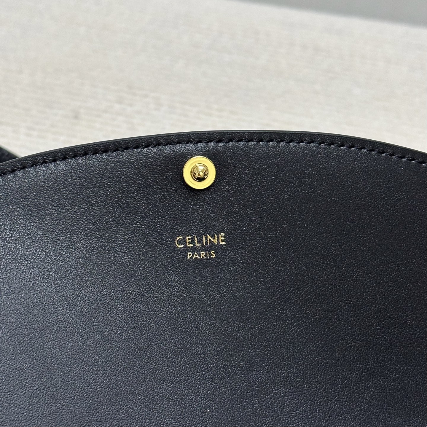 Ce**e duo wallet on strap in shiny calfskin 20x13x6cm