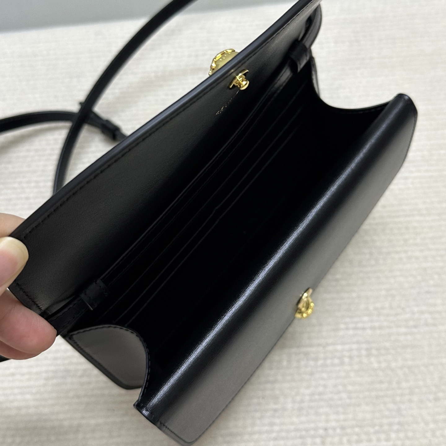 Ce**e duo wallet on strap in shiny calfskin 20x13x6cm