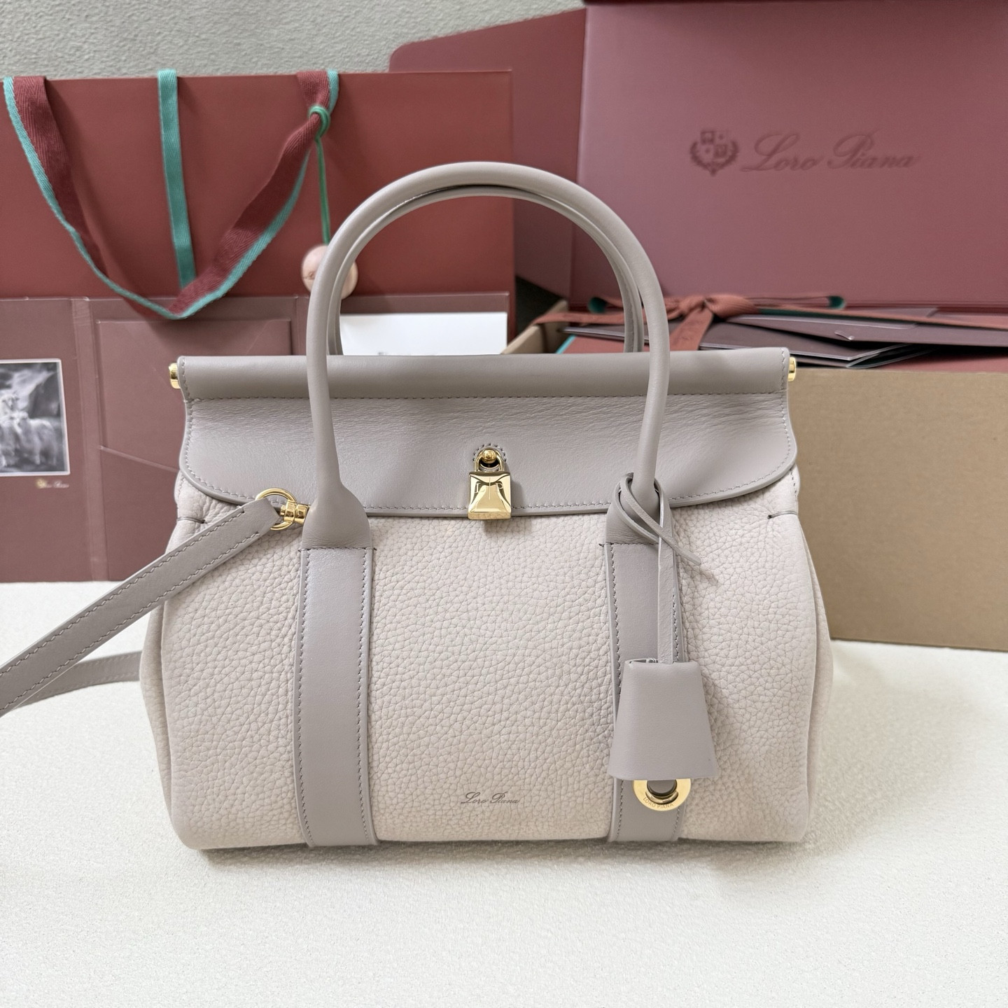 L**o p*ana loom l25 calfskin 25x18x12.5cm