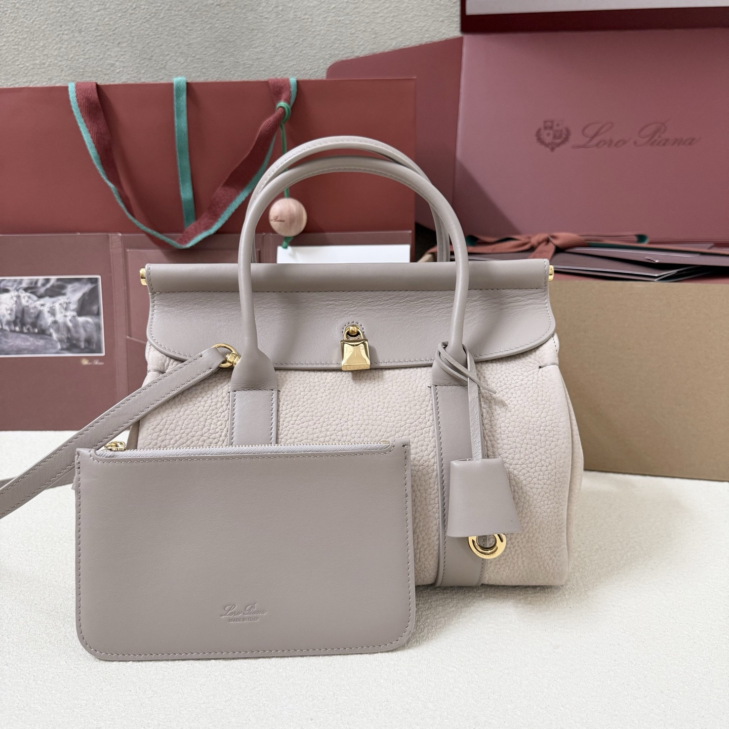 L**o p*ana loom l25 calfskin 25x18x12.5cm