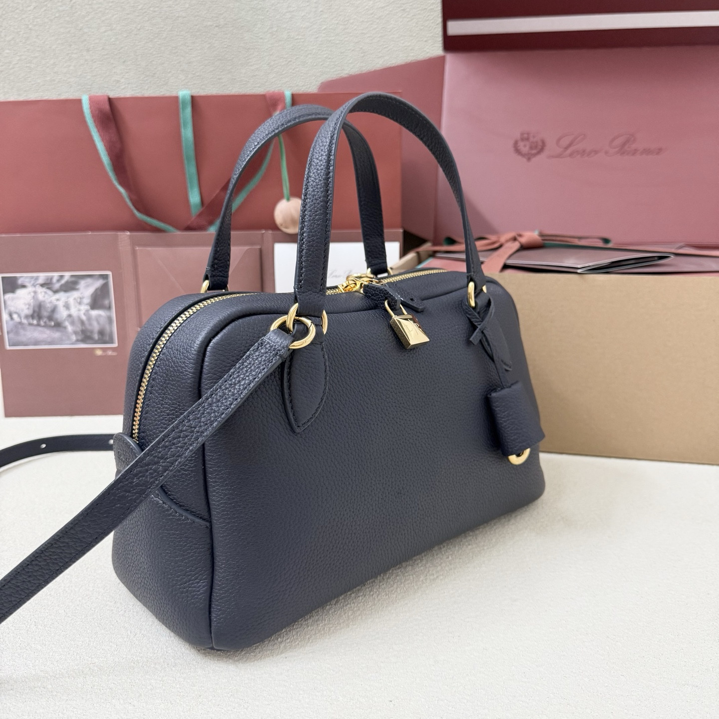 L**o p*ana small needle deep royal blue bag 31x15x16cm