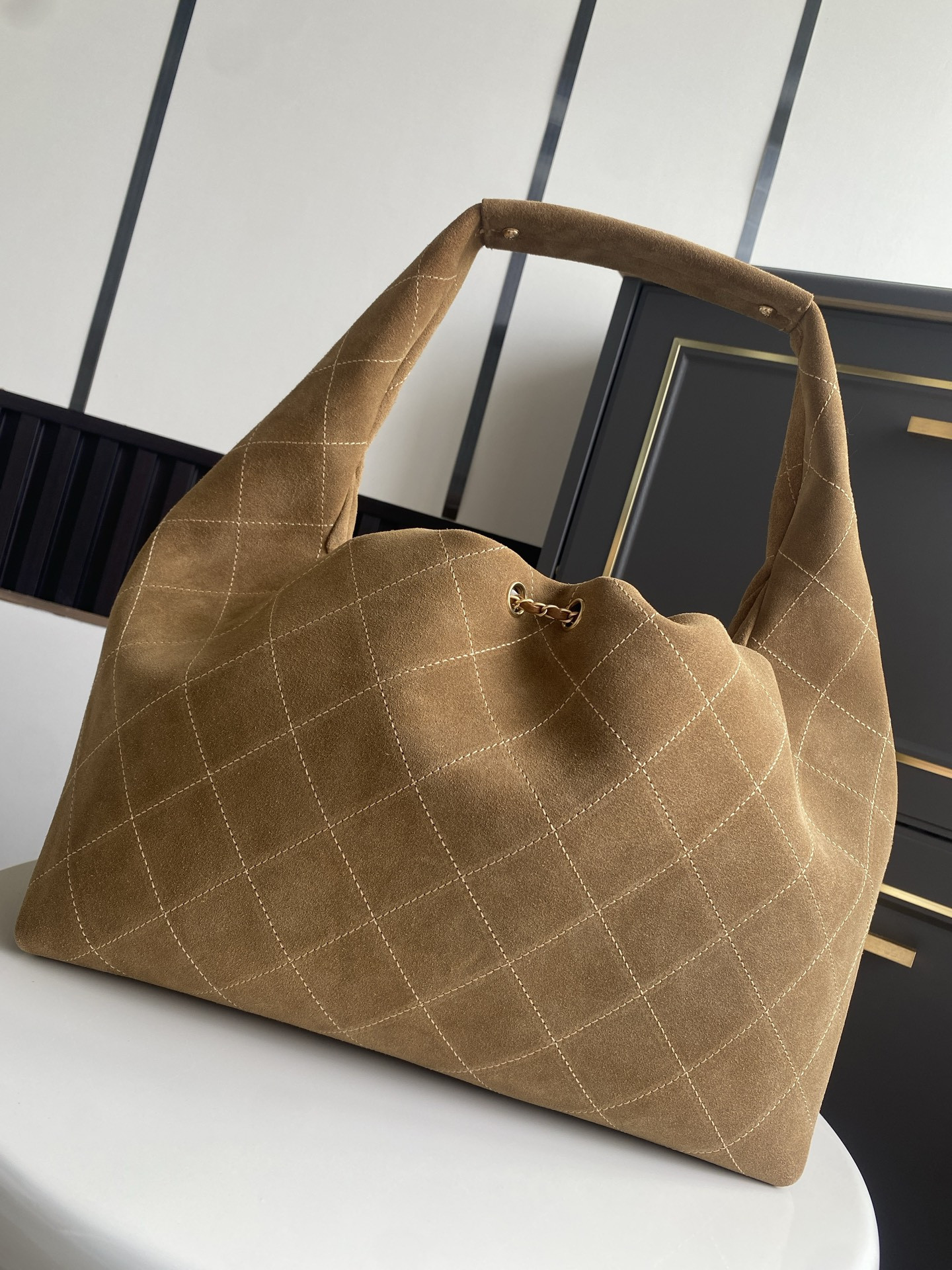 Ch*el large hobo bag 30x12x45cm