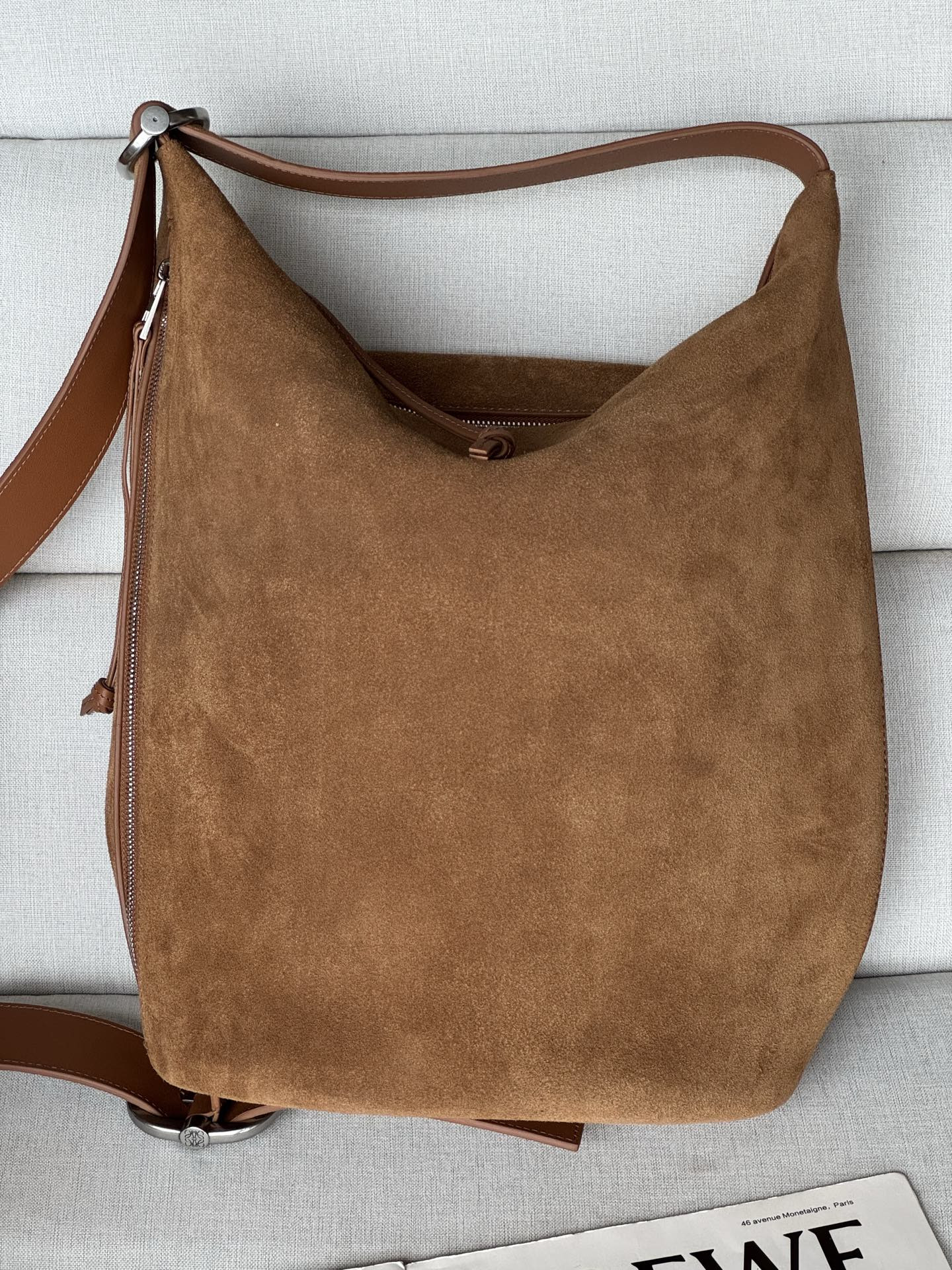 L0ew* loop bucket in suede calfskin 39x39x15.5cm