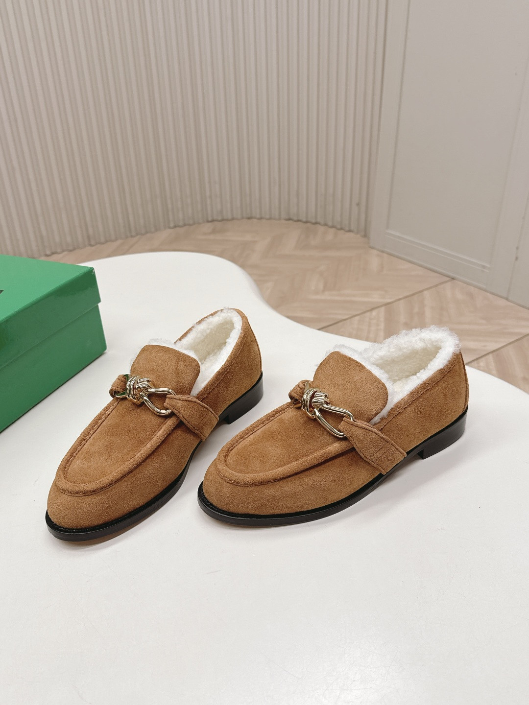 ua bo*te*ga Ve*ne*ta loafers shoes