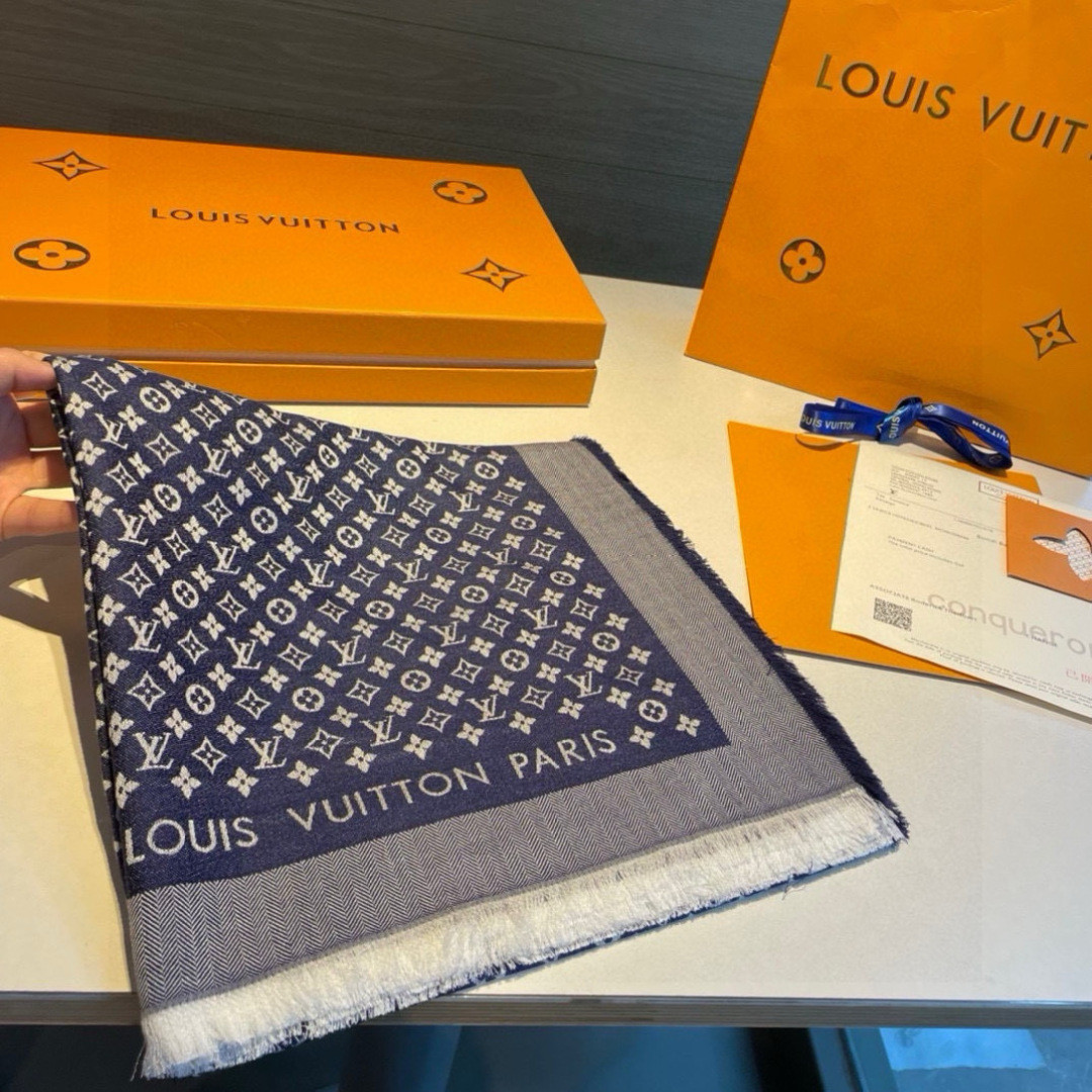 l0*is V*t0n monogram scarf 120x120cm 70% wool 30% silk