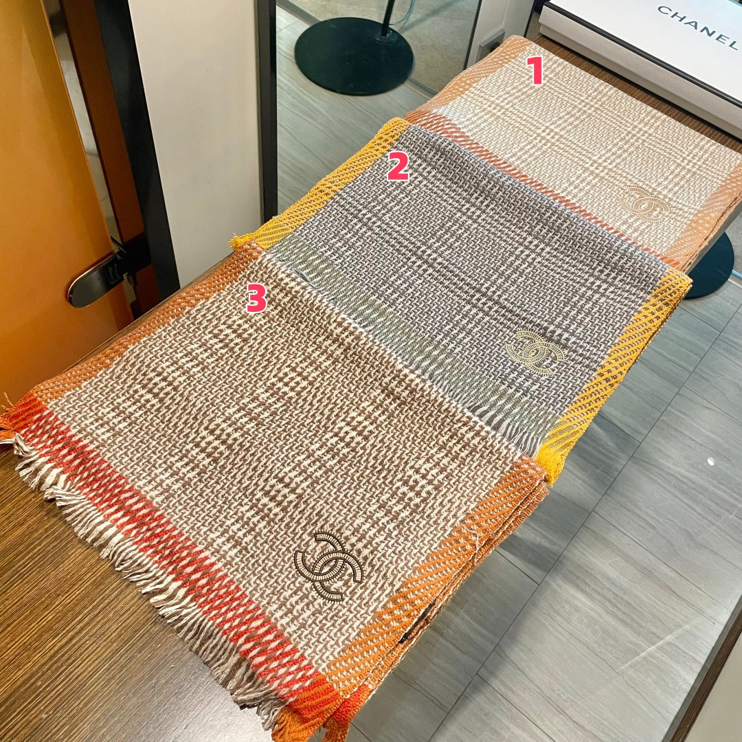 Ch*el scarf 38x200cm 100% wool