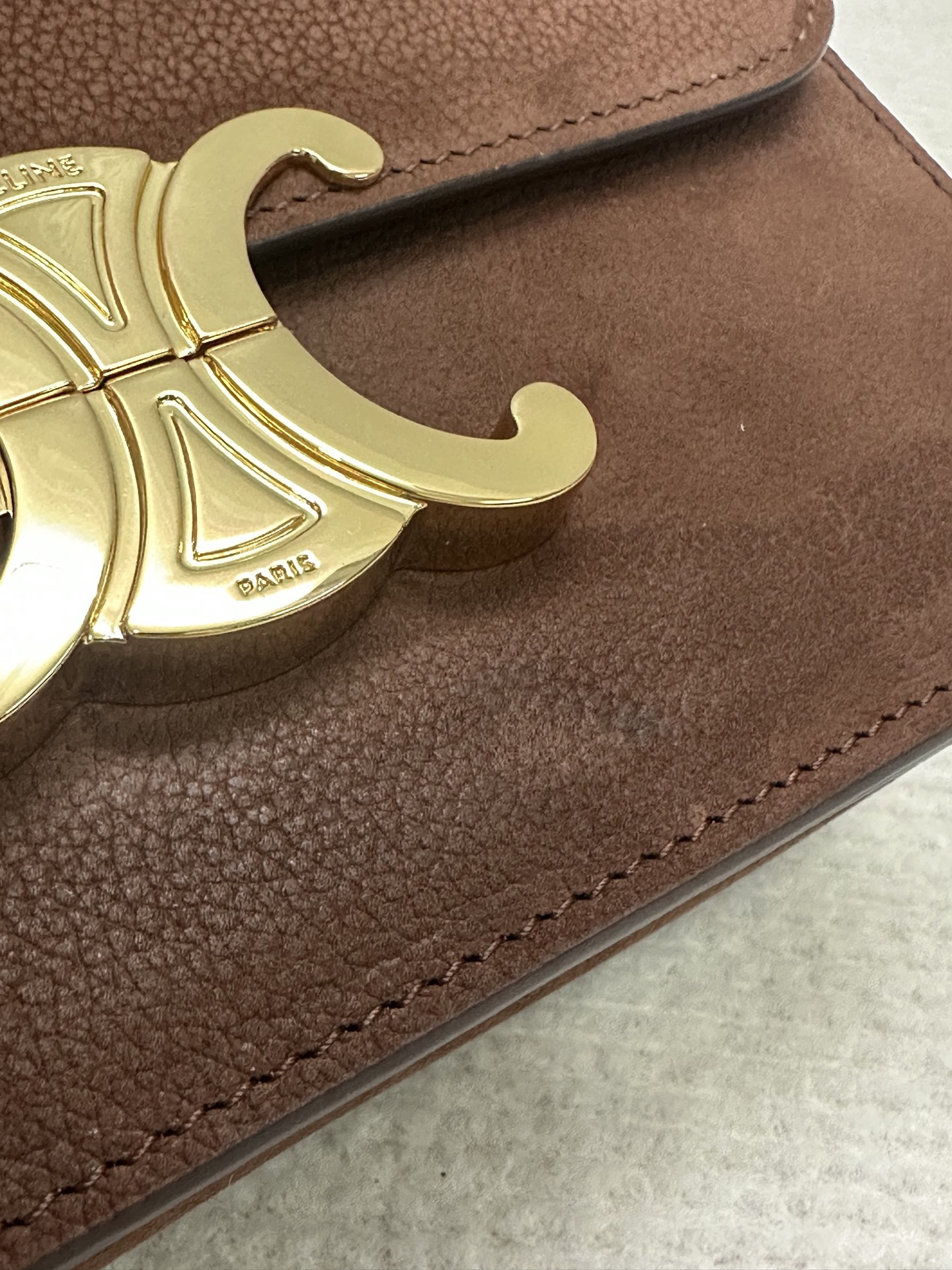 Ce**e teen triomphe bag in grained nubuck calfskin 18.5x13.5x7cm