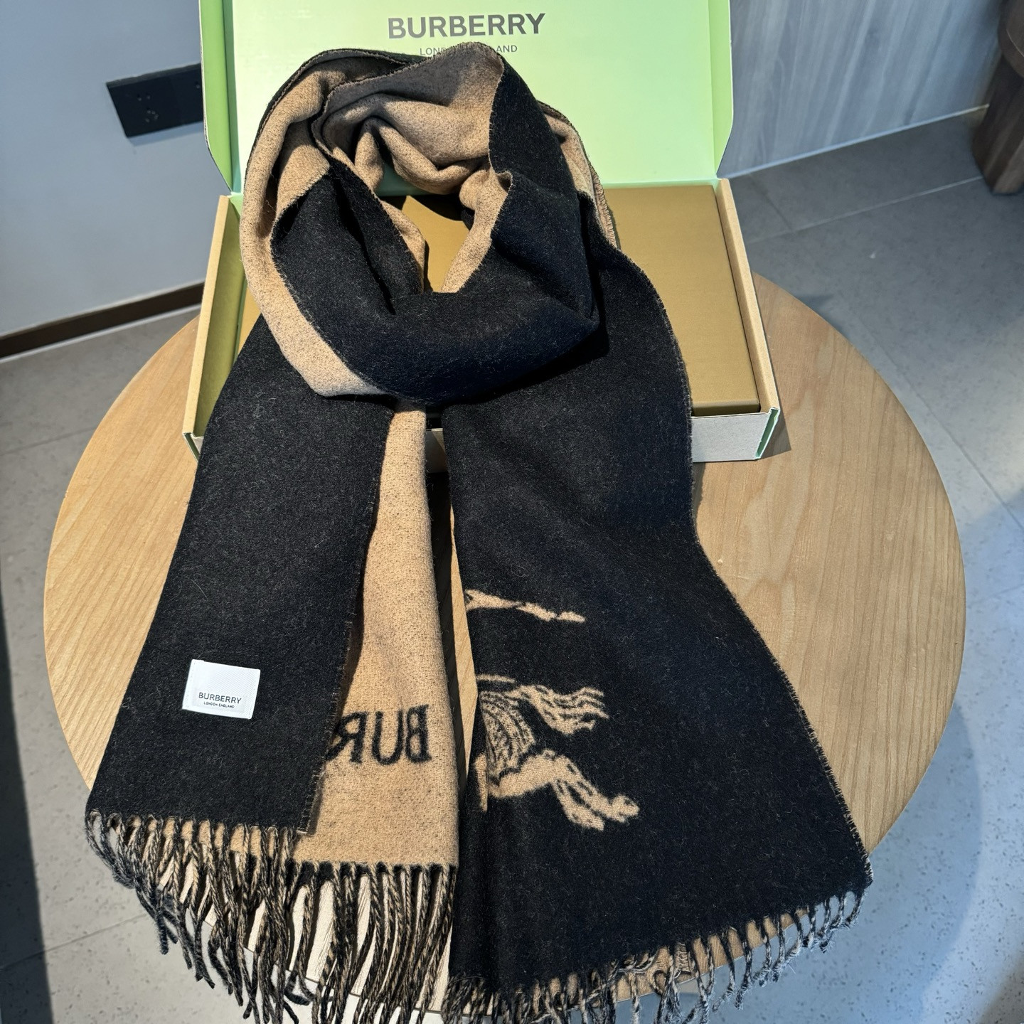 B**rry reversible ekd cashmere scarf 32x180cm 100% wool