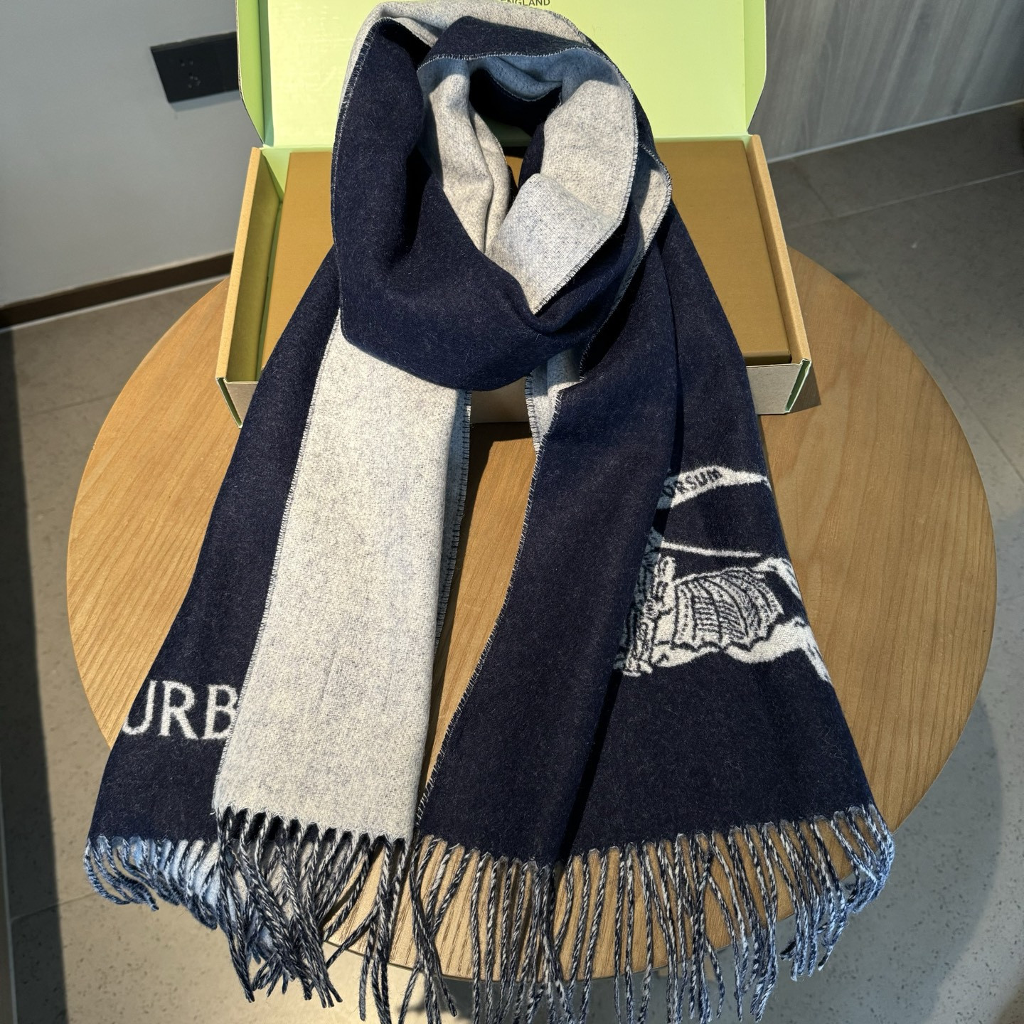 B**rry reversible ekd cashmere scarf 32x180cm 100% wool