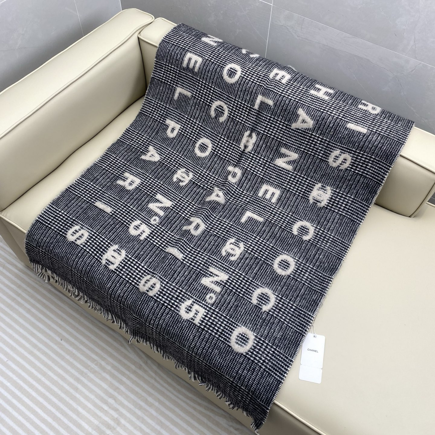 Ch*el scarf 60x190cm