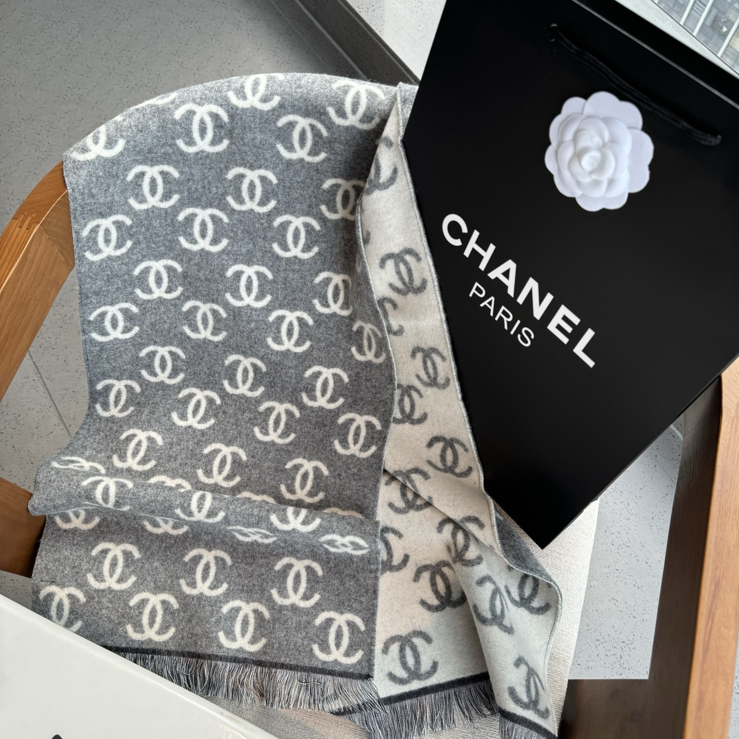 Ch*el scarf 35x180cm 92% wool 8% cashmere
