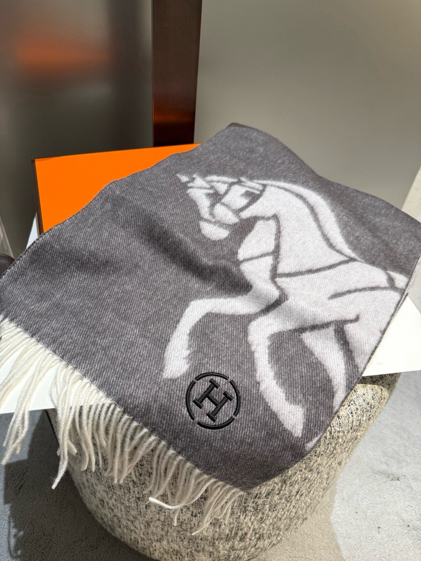 H**mes scarf 30x180cm 100% wool