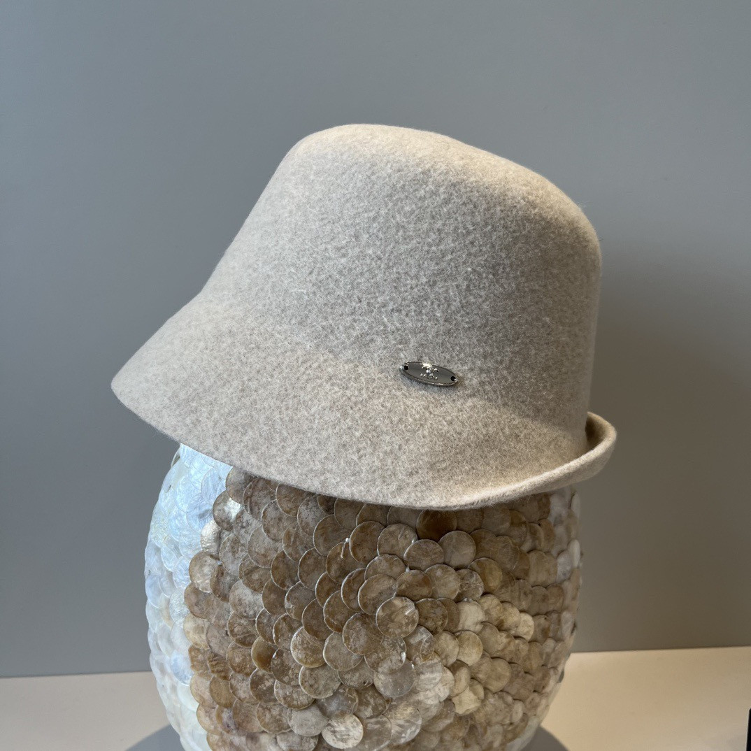 Ce**e bucket hat 57cm head circumference