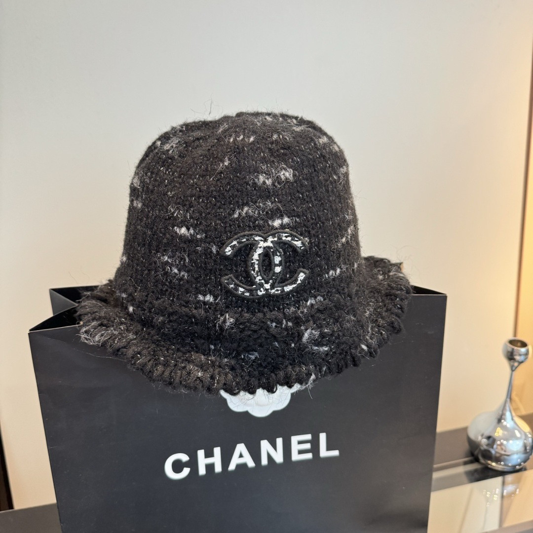 Ch*el knit bucket hat