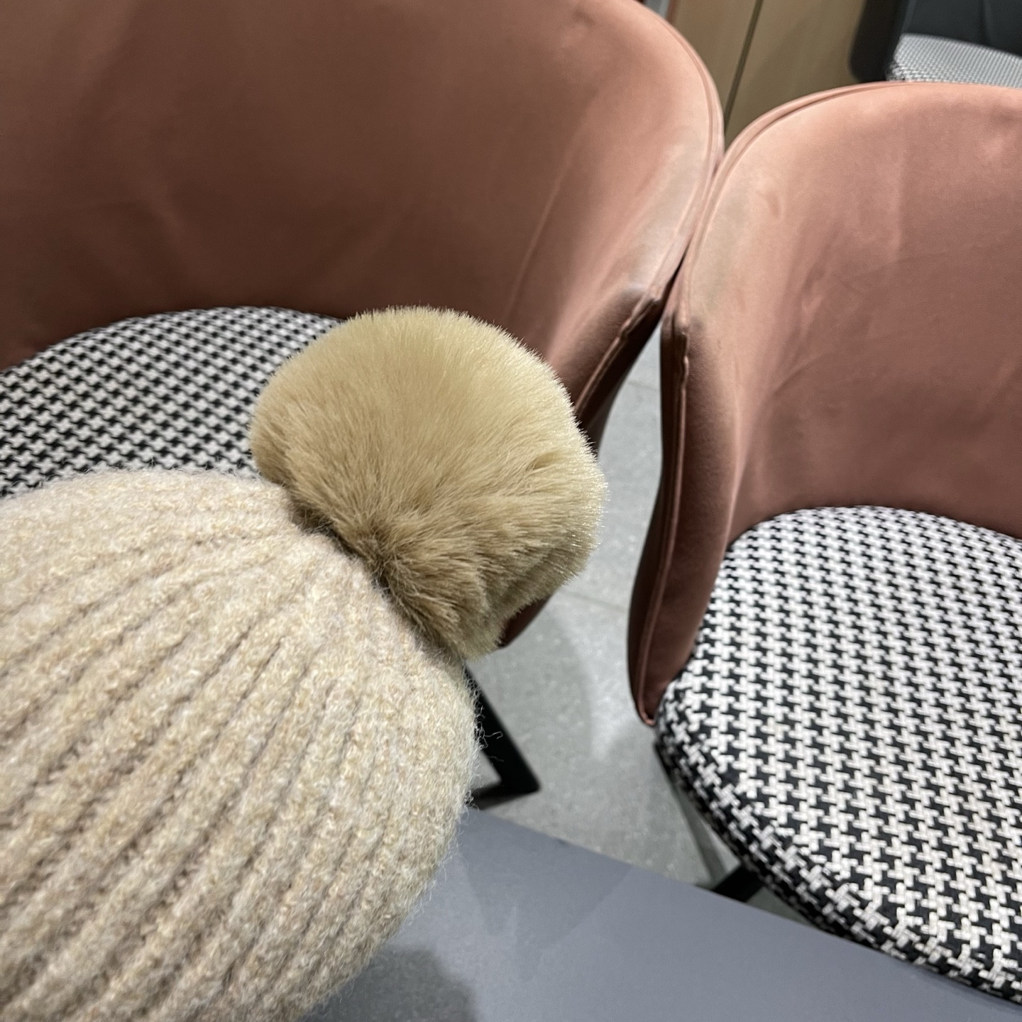D*or trapper hat