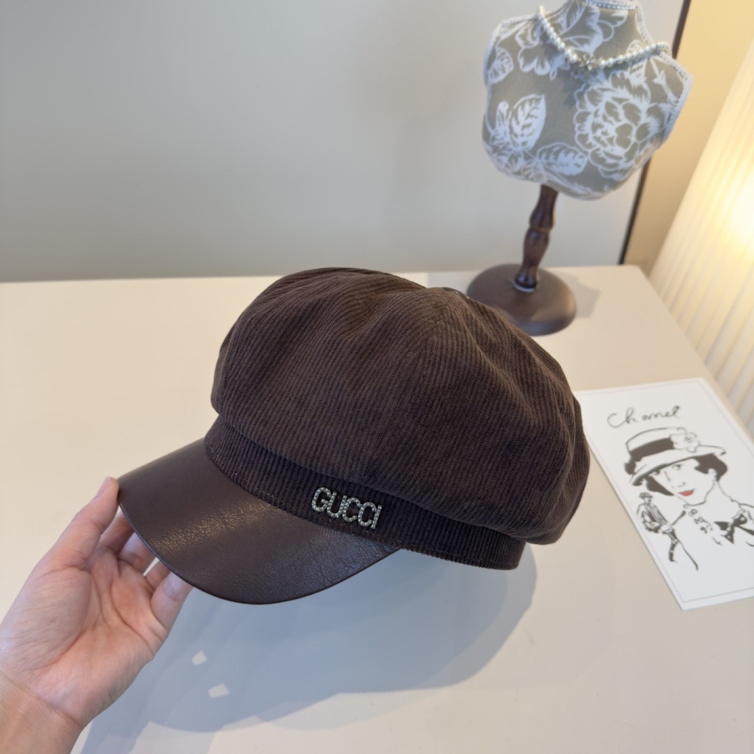 G*u*i newsboy cap 57cm head circumference