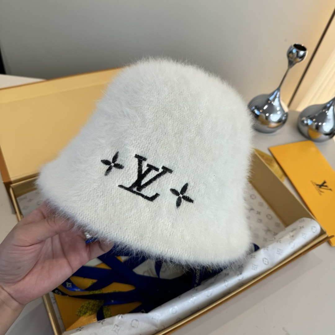 l0*is V*t0n bucket hat 57cm head circumference