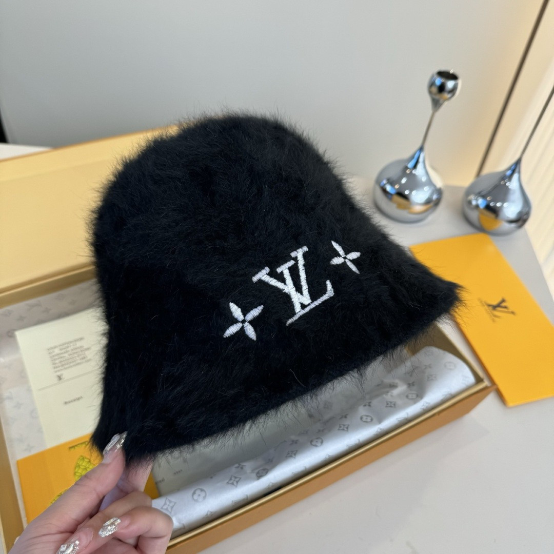 l0*is V*t0n bucket hat 57cm head circumference