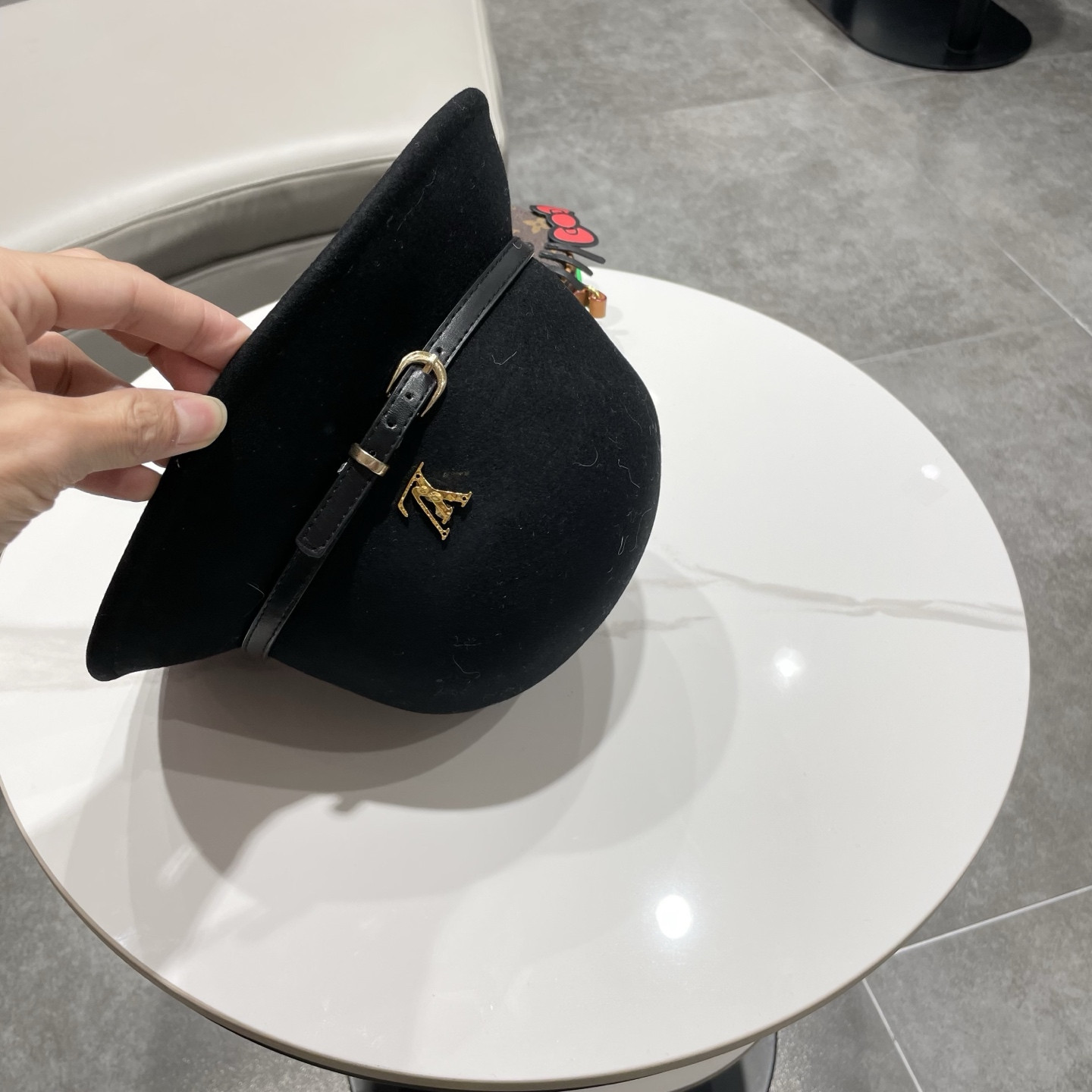 l0*is V*t0n bucket hat 100% wool 57cm head circumference