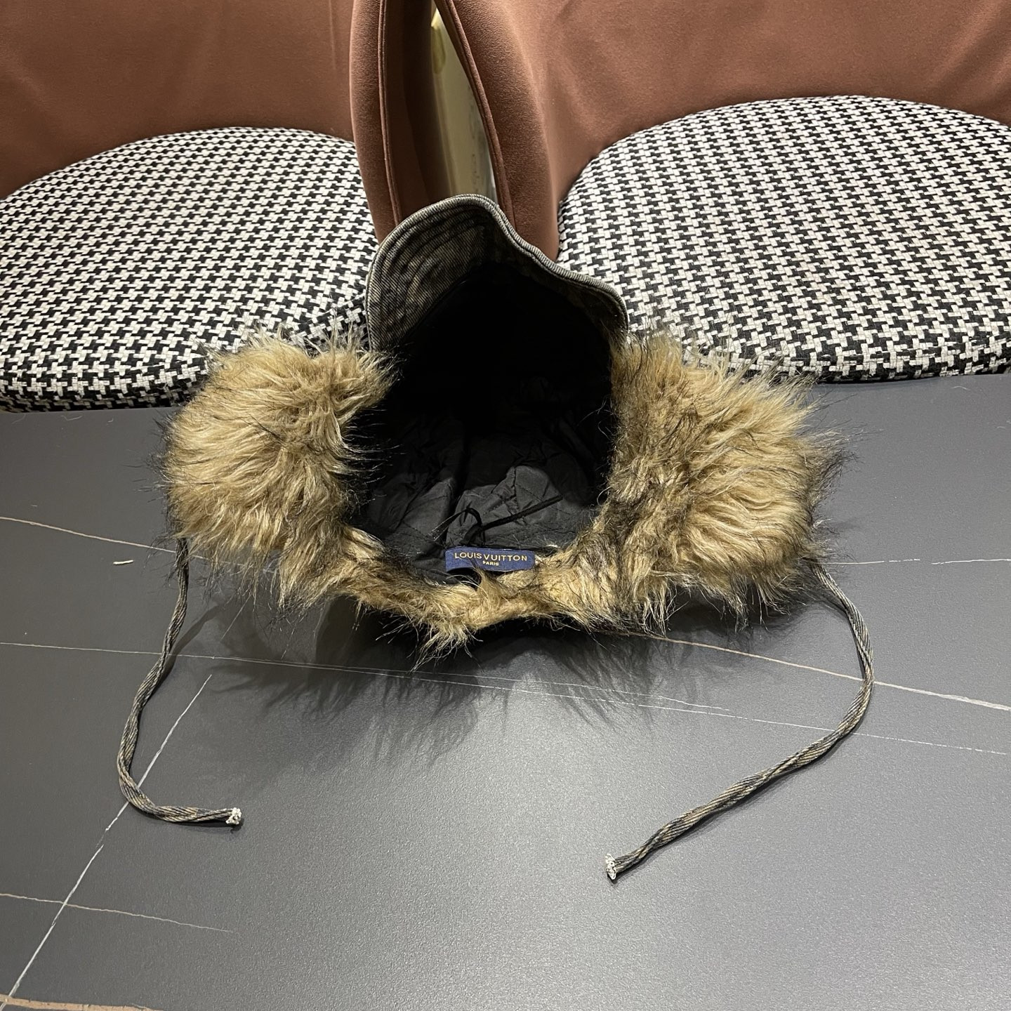 l0*is V*t0n trapper hat