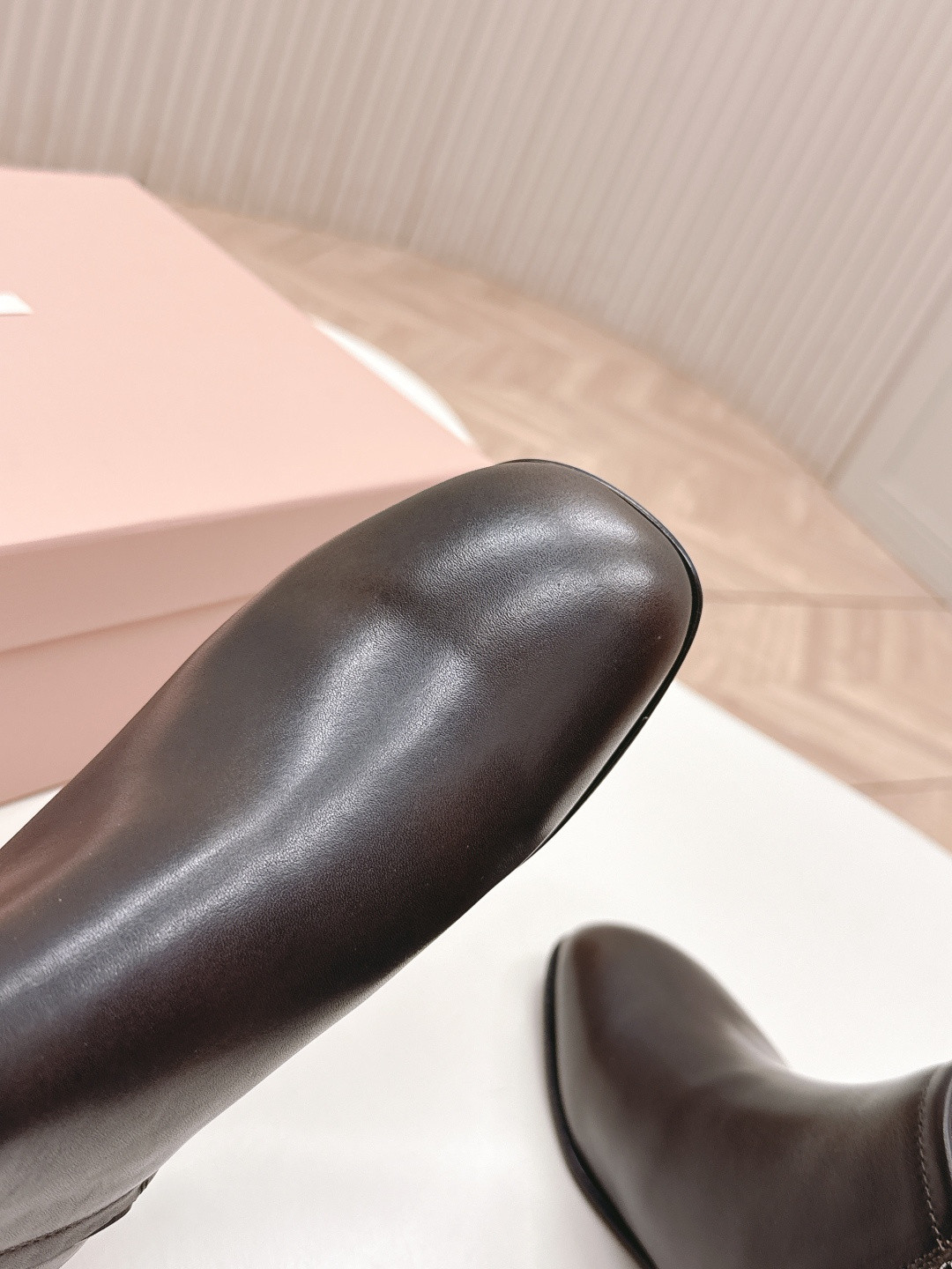 ua M1v M1v fumé leather booties