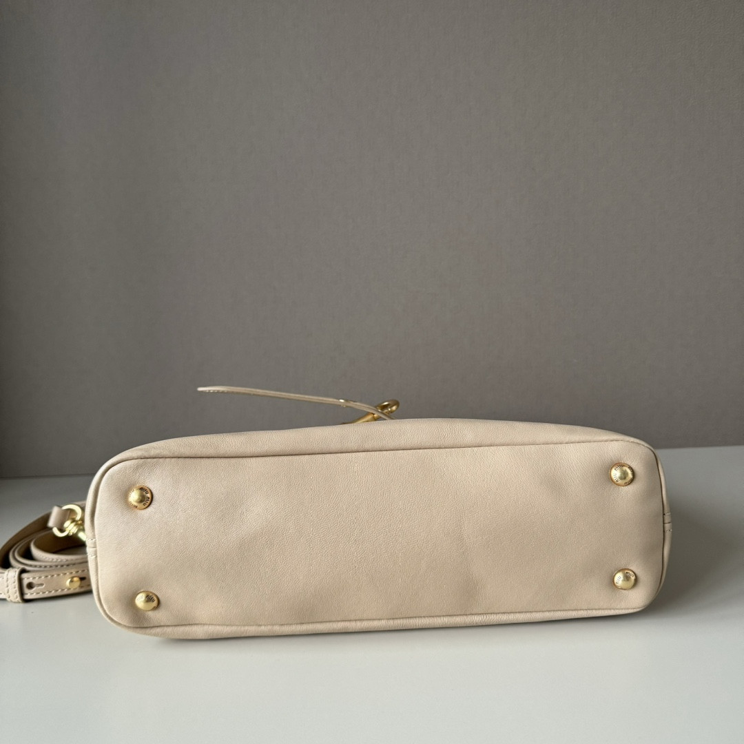 M1v M1v aventure nappa leather handbag 22x30x10cm
