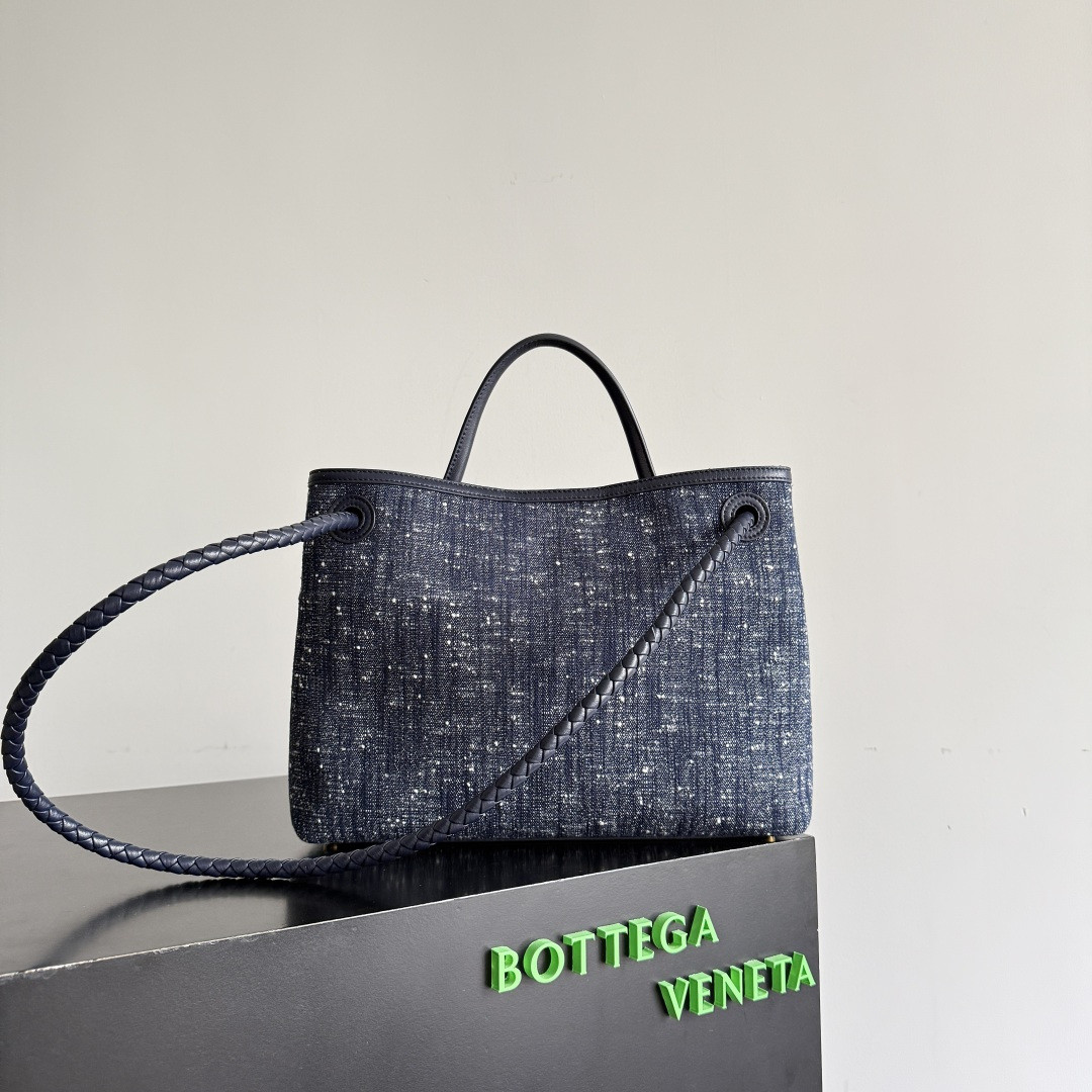 bo*te*ga Ve*ne*ta medium andiamo 25x35x11cm
