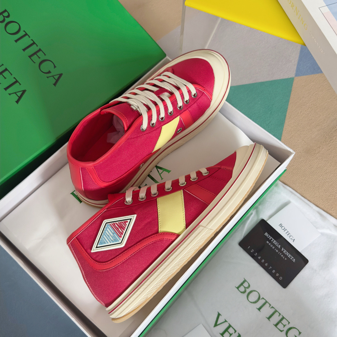 ua bo*te*ga Ve*ne*ta eliot sneaker