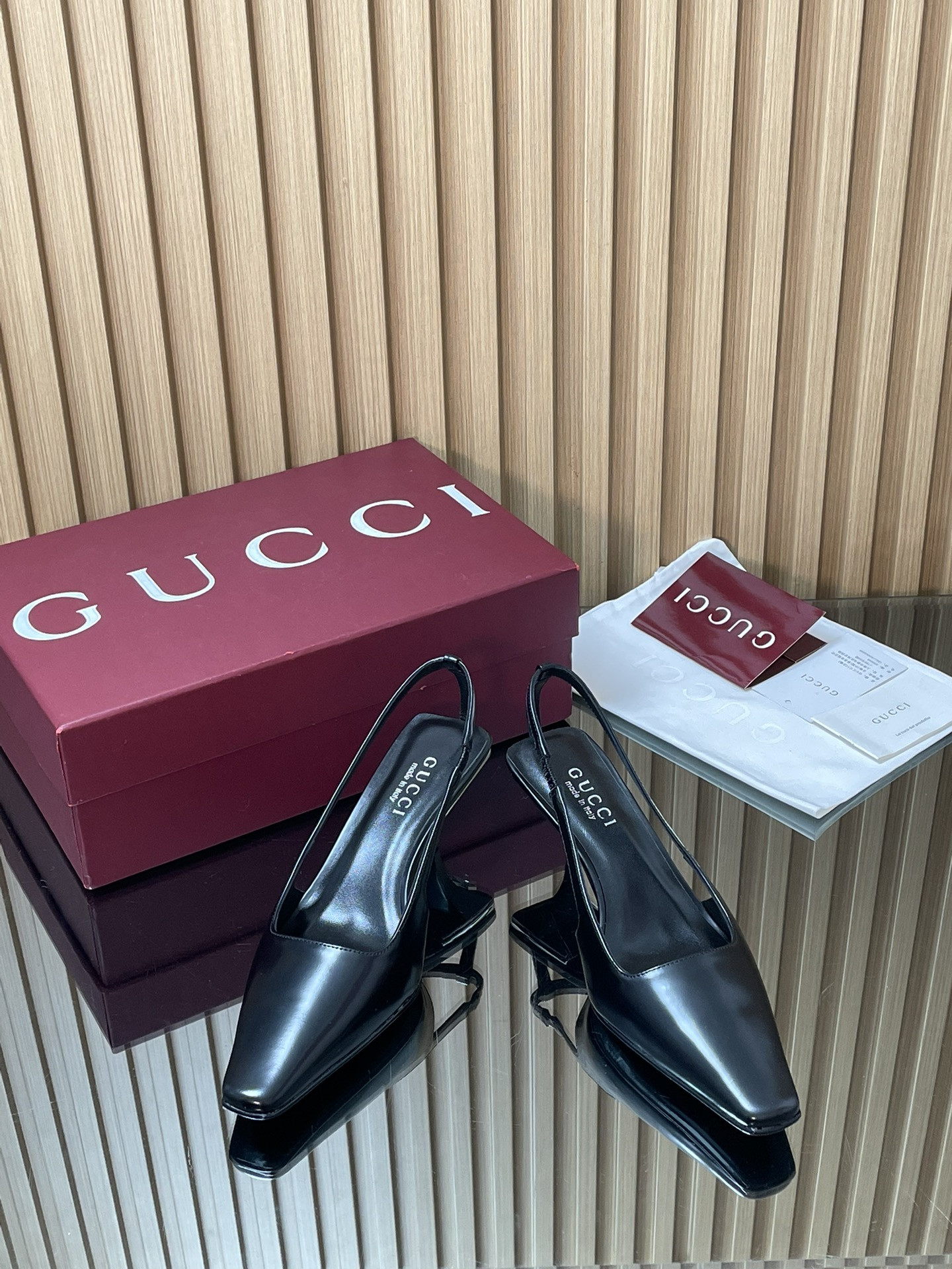 ua G*u*i slingback with crystal logo 5.5cm heel