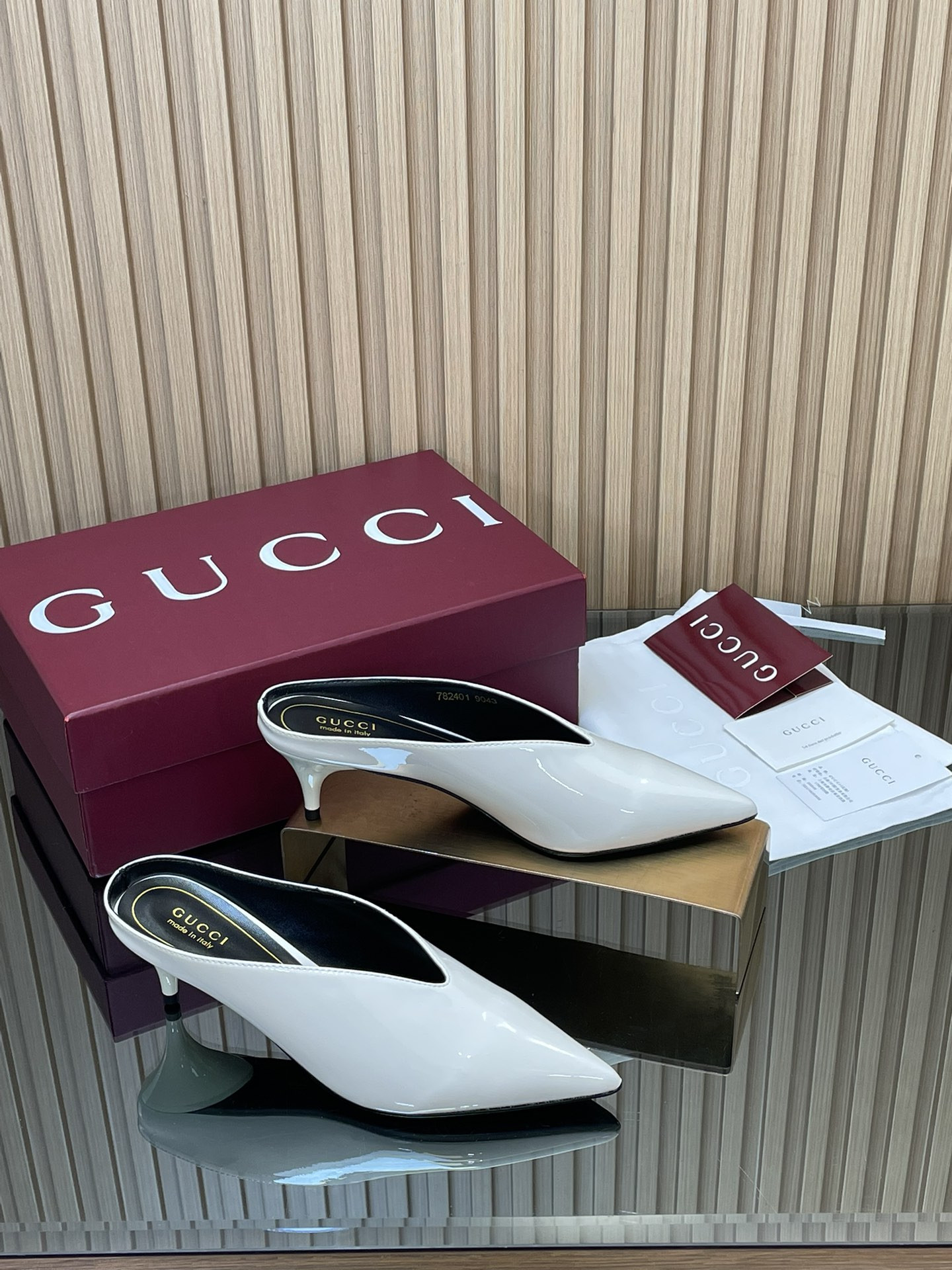 ua G*u*i 97 heeled mule