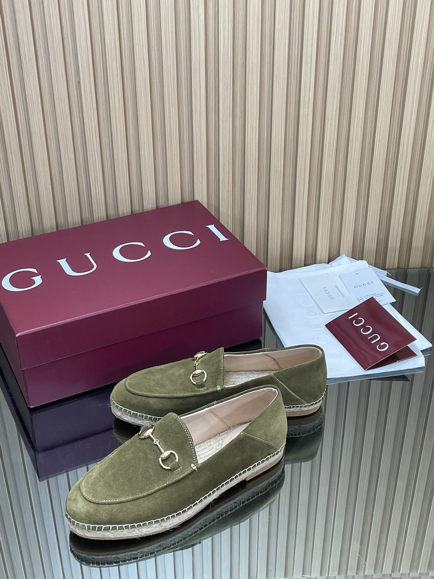 ua G*u*i espadrille with horsebit