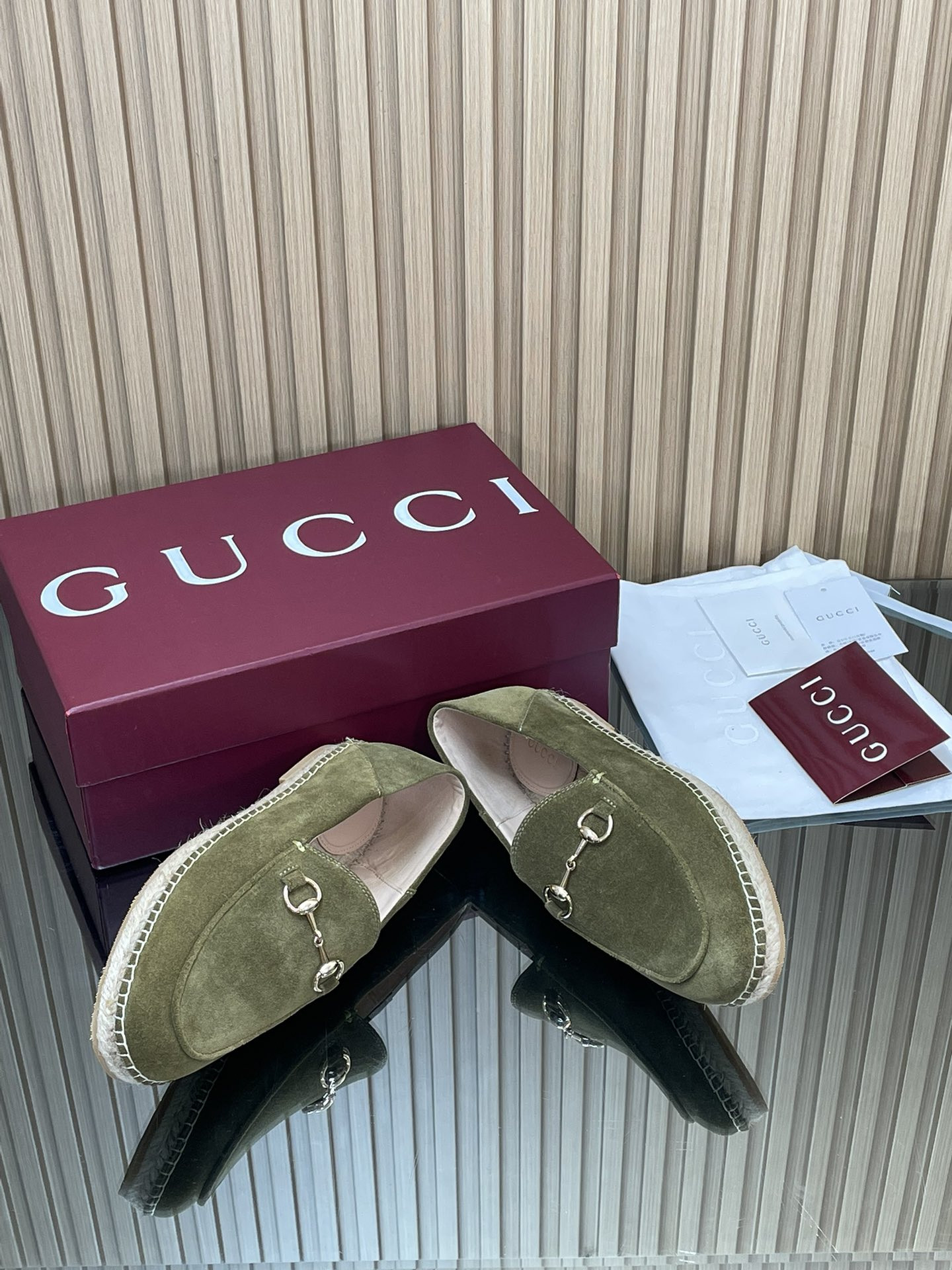 ua G*u*i espadrille with horsebit