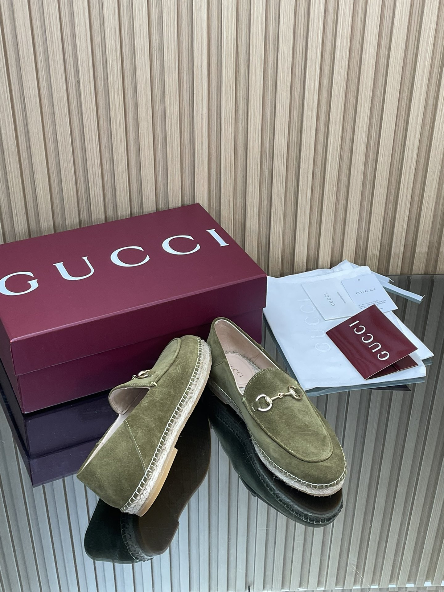 ua G*u*i espadrille with horsebit