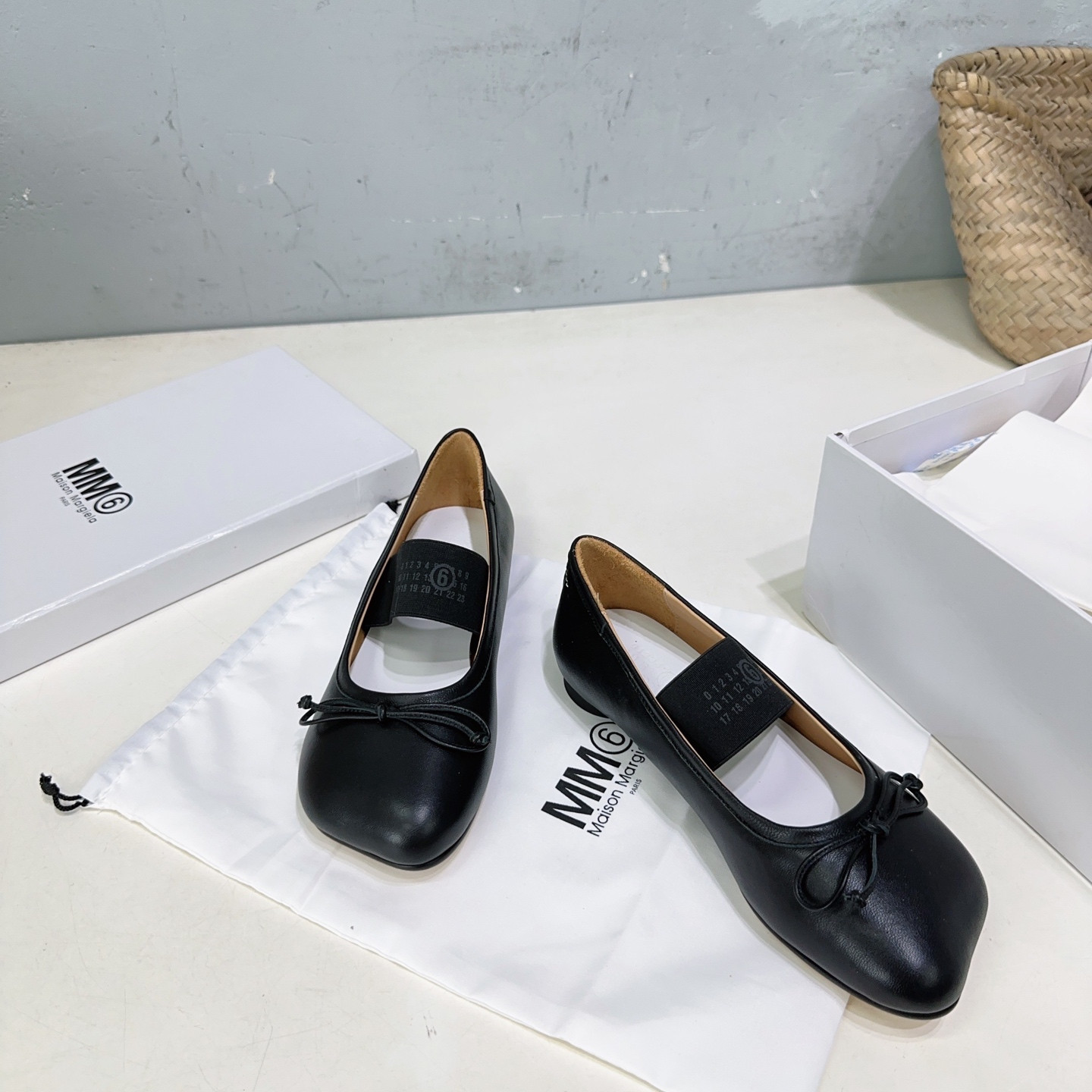 ua ma*s*n ma*i*la anaT0mic numeric ballerinas