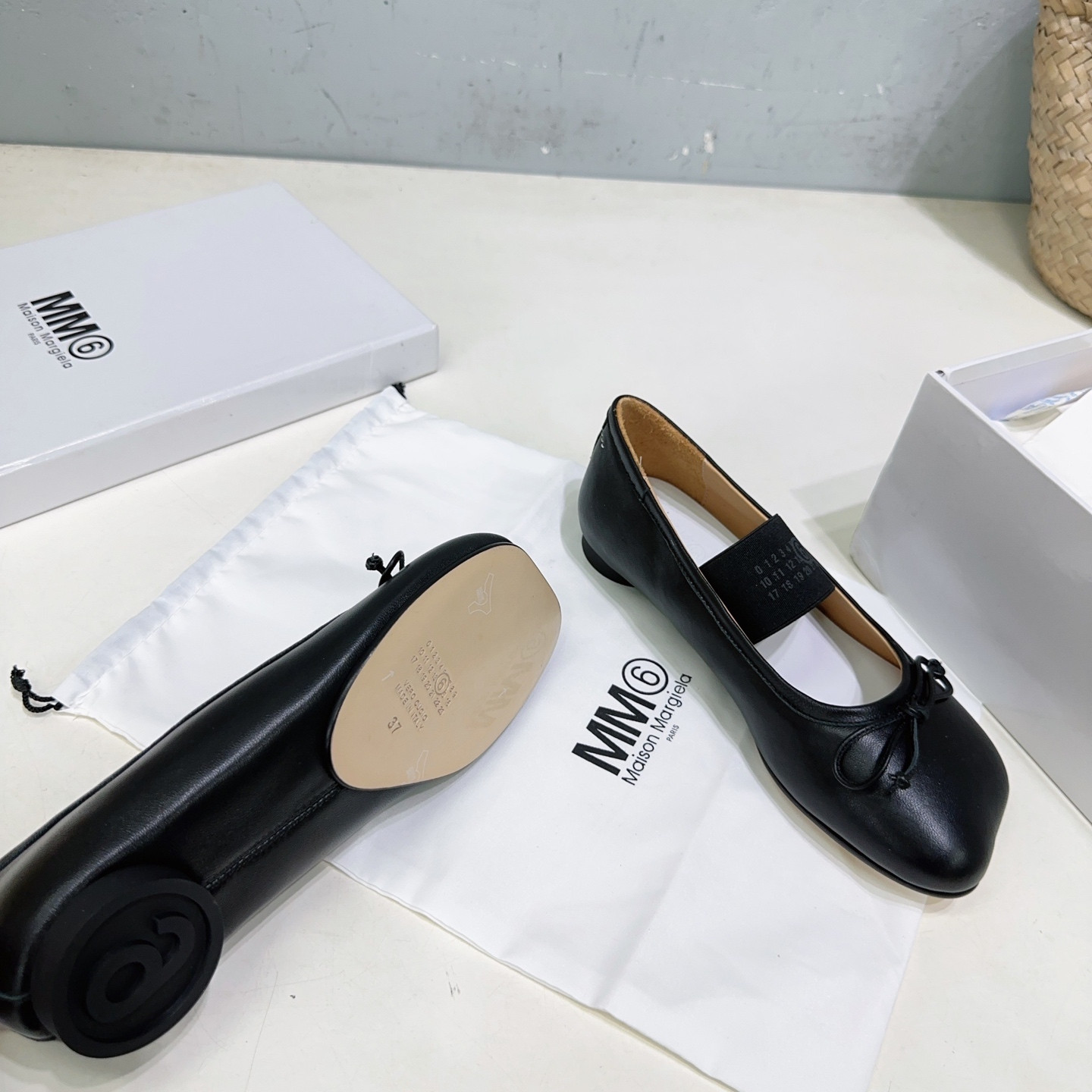 ua ma*s*n ma*i*la anaT0mic numeric ballerinas
