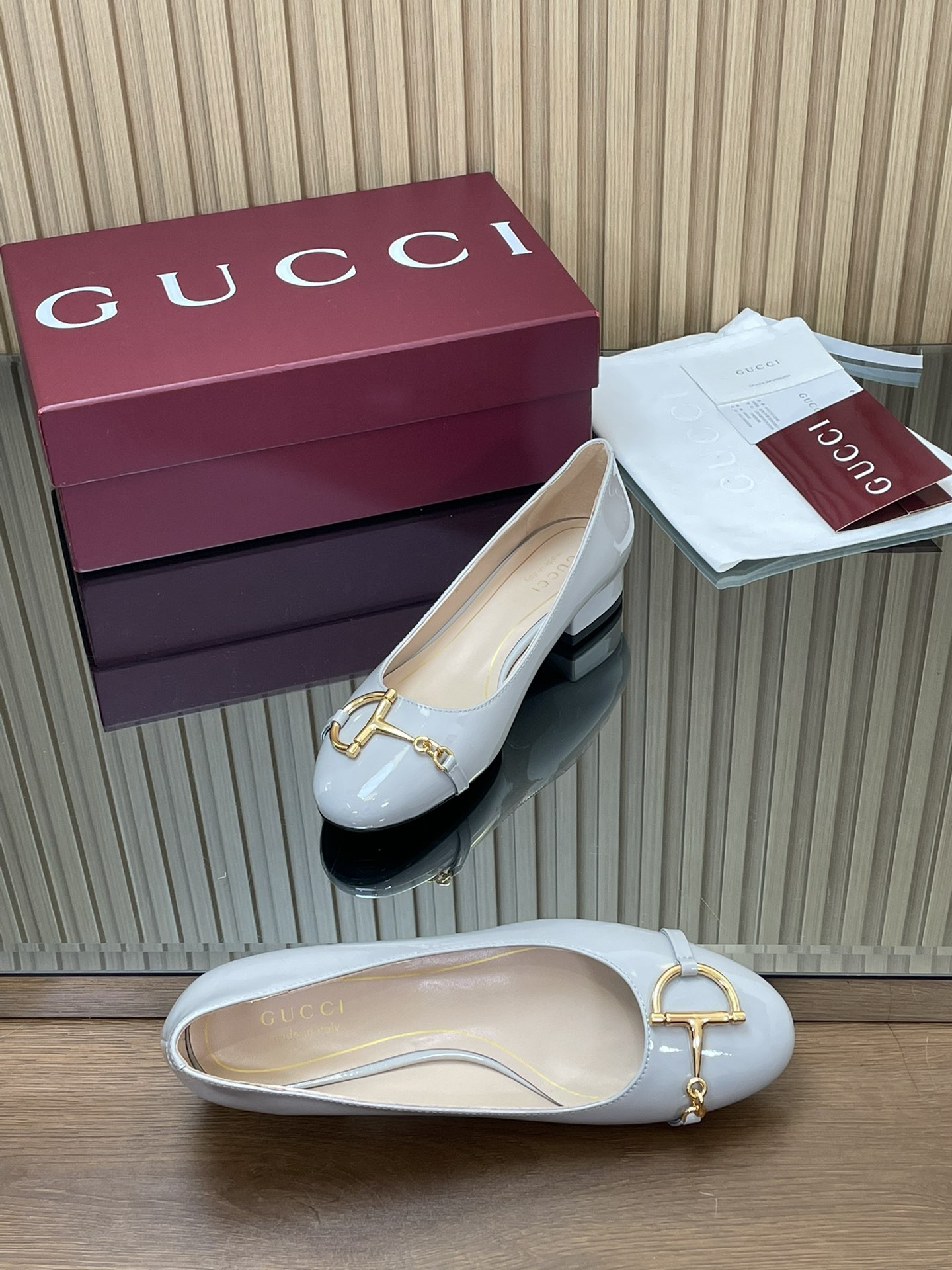 ua G*u*i ballet flat with half horsebit