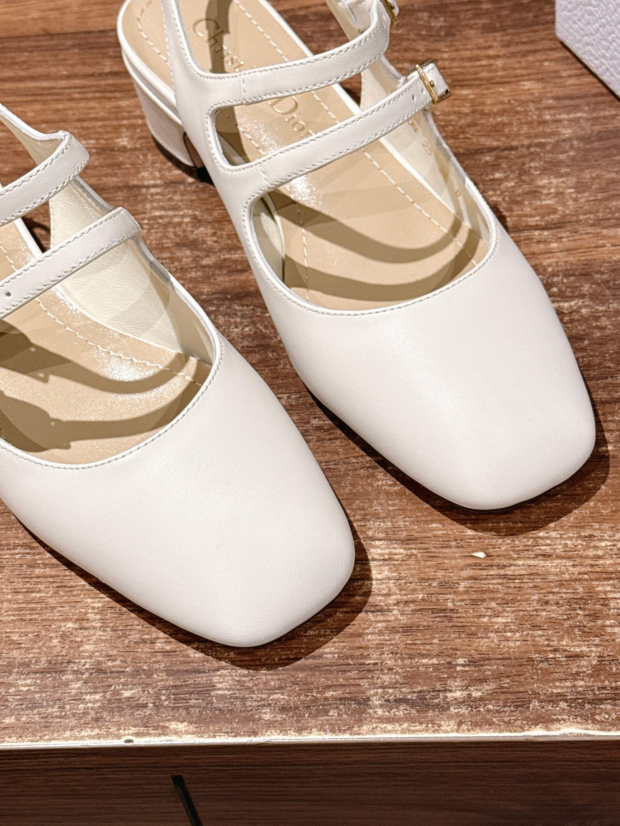ua D*or chérie slingback pump
