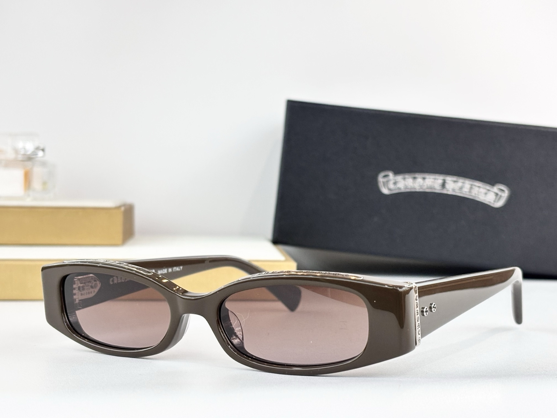 Ch**me He**ts glasses lord n 52-17-148
