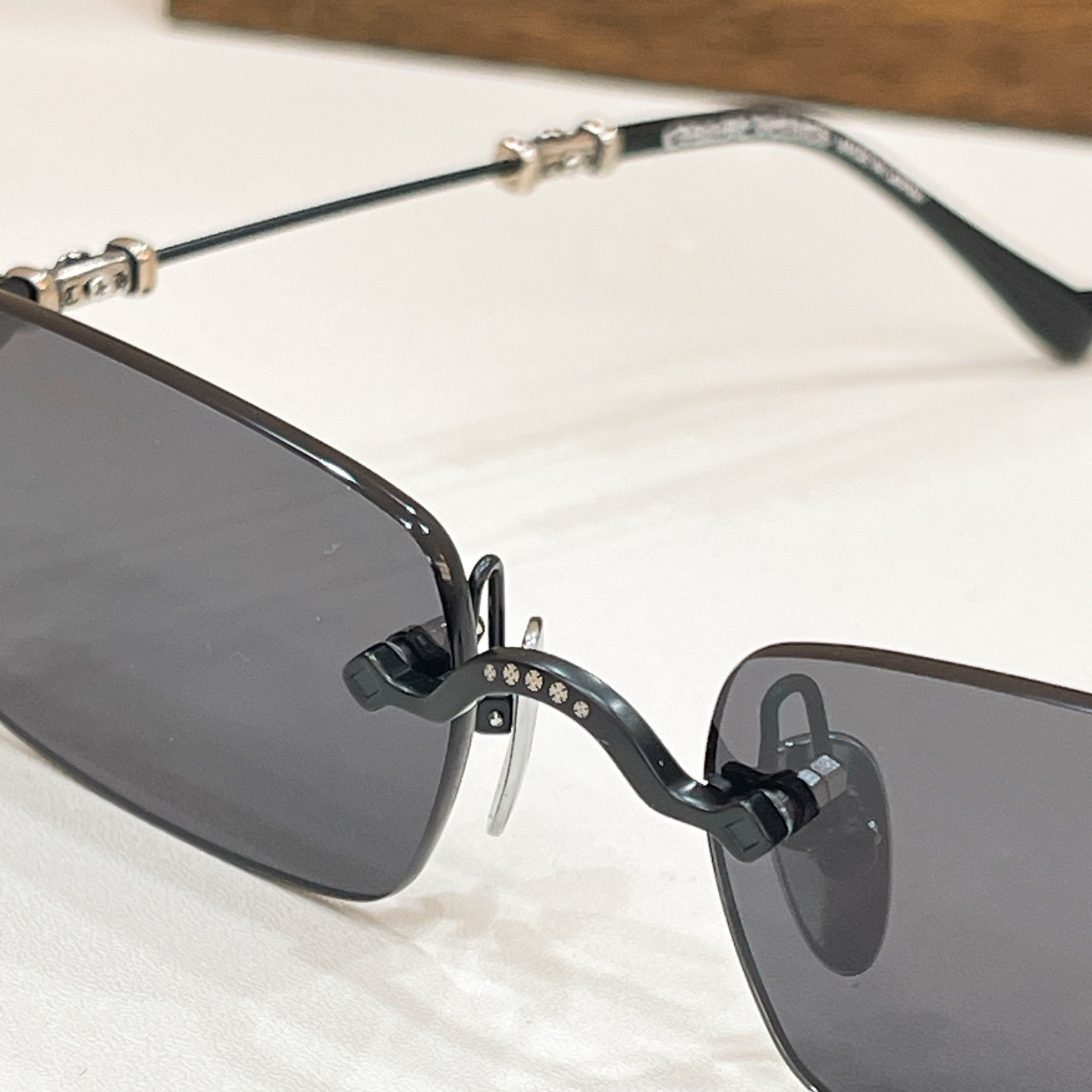 Ch**me He**ts glasses piles iii 55-20-144