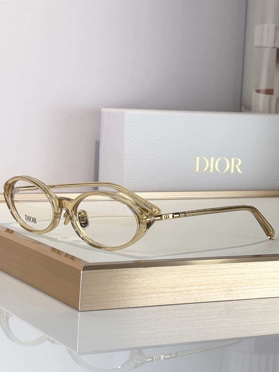 D*or glasses minicd r8f 52-17-145