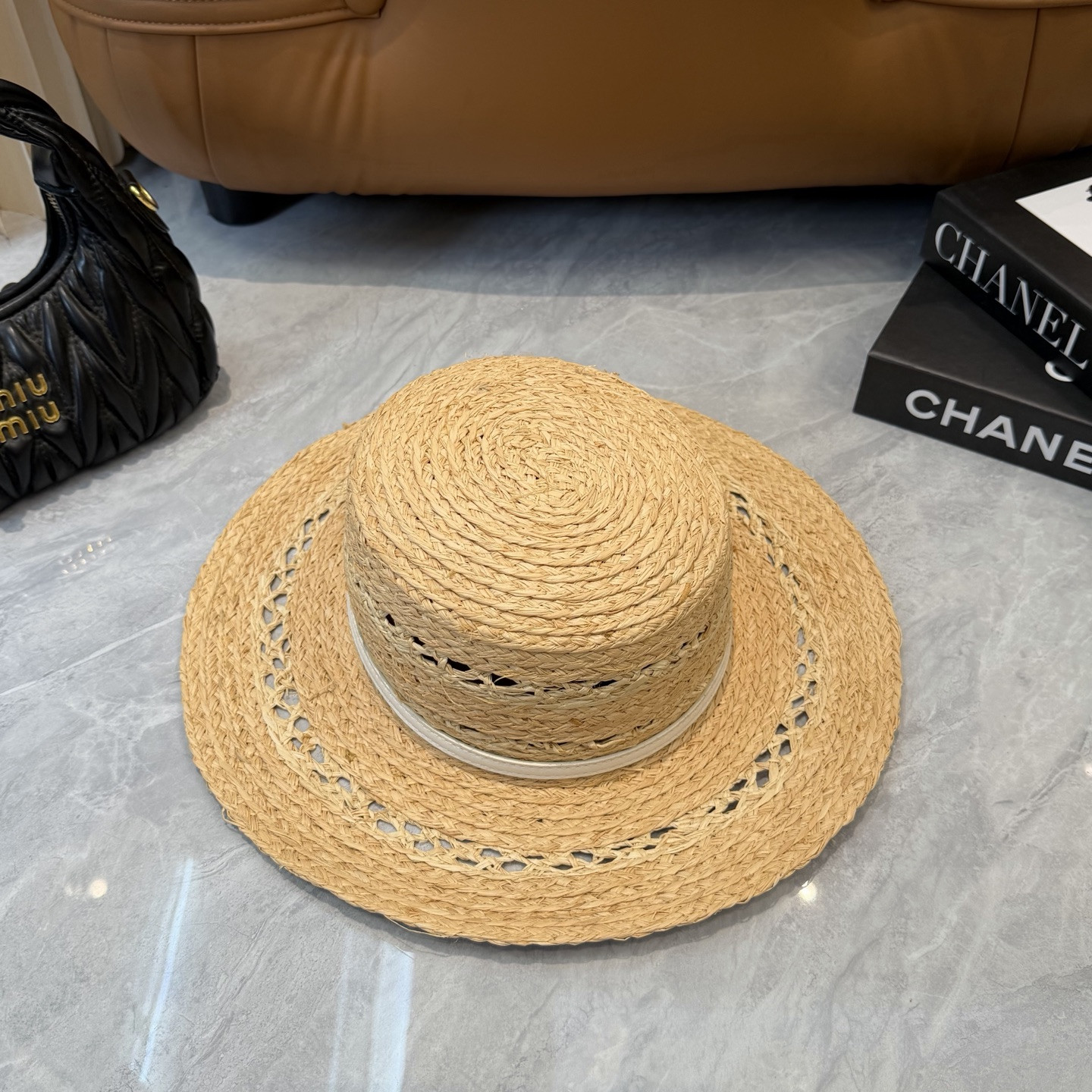 Pra*a straw hat