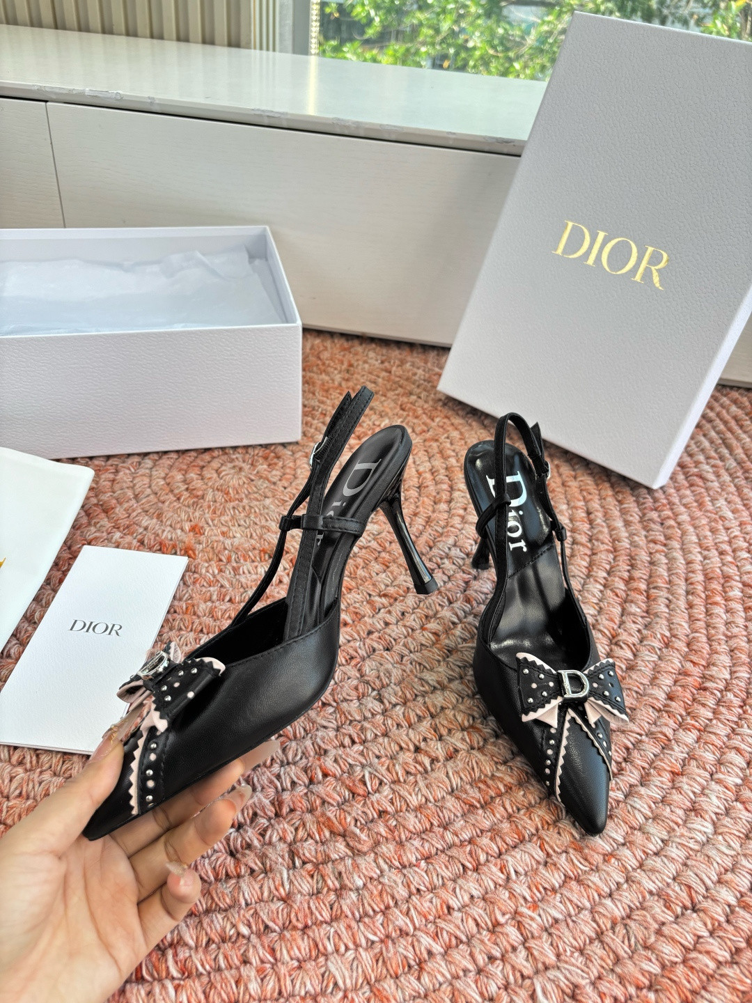 ua D*or slingback pump